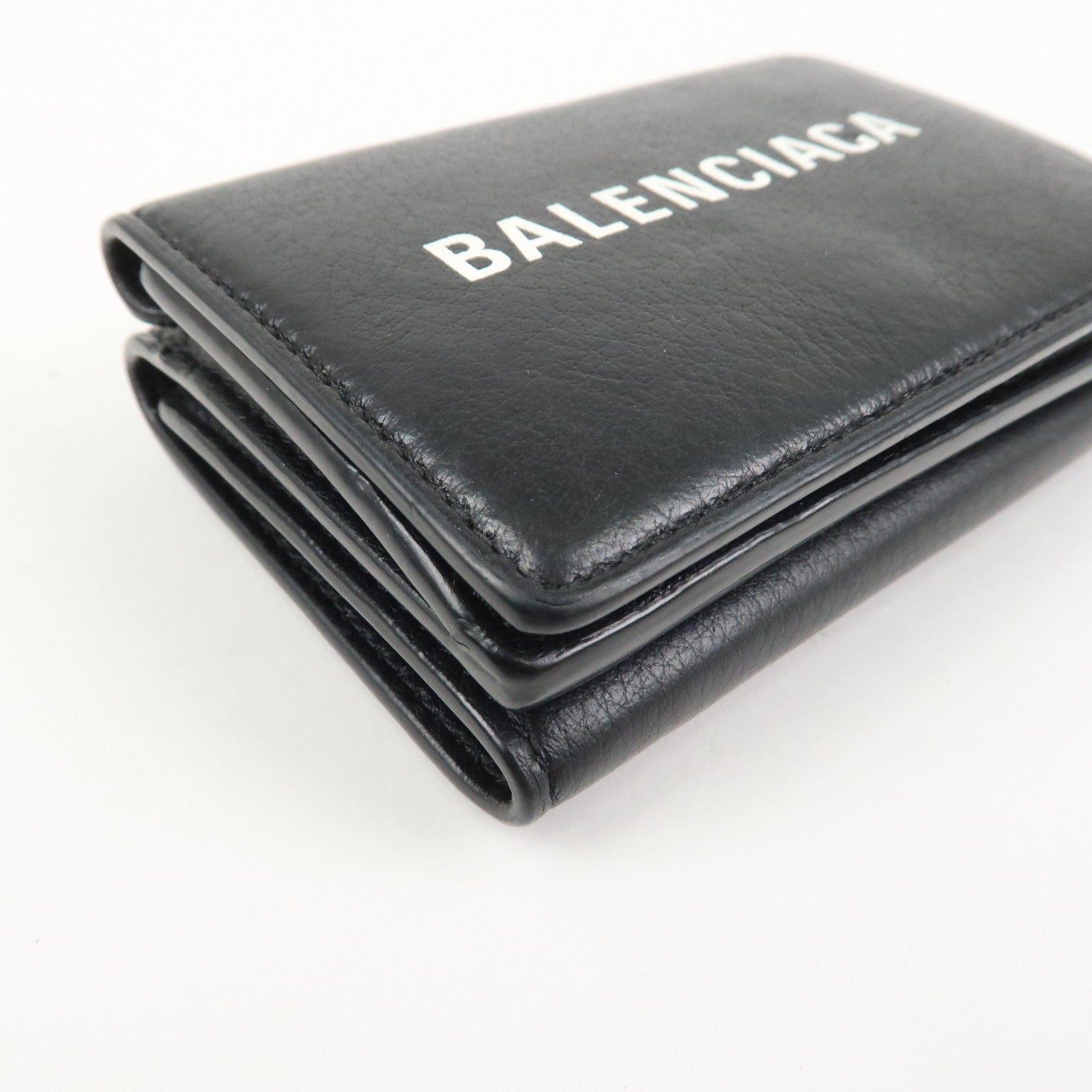 BALENCIAGA Everyday Leather Compact Tri-fold Compact Wallet Black