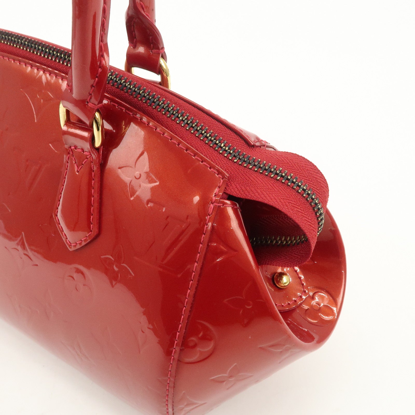 Louis Vuitton Monogram Vernis Sherwood PM Shoulder Bag Red M91494
