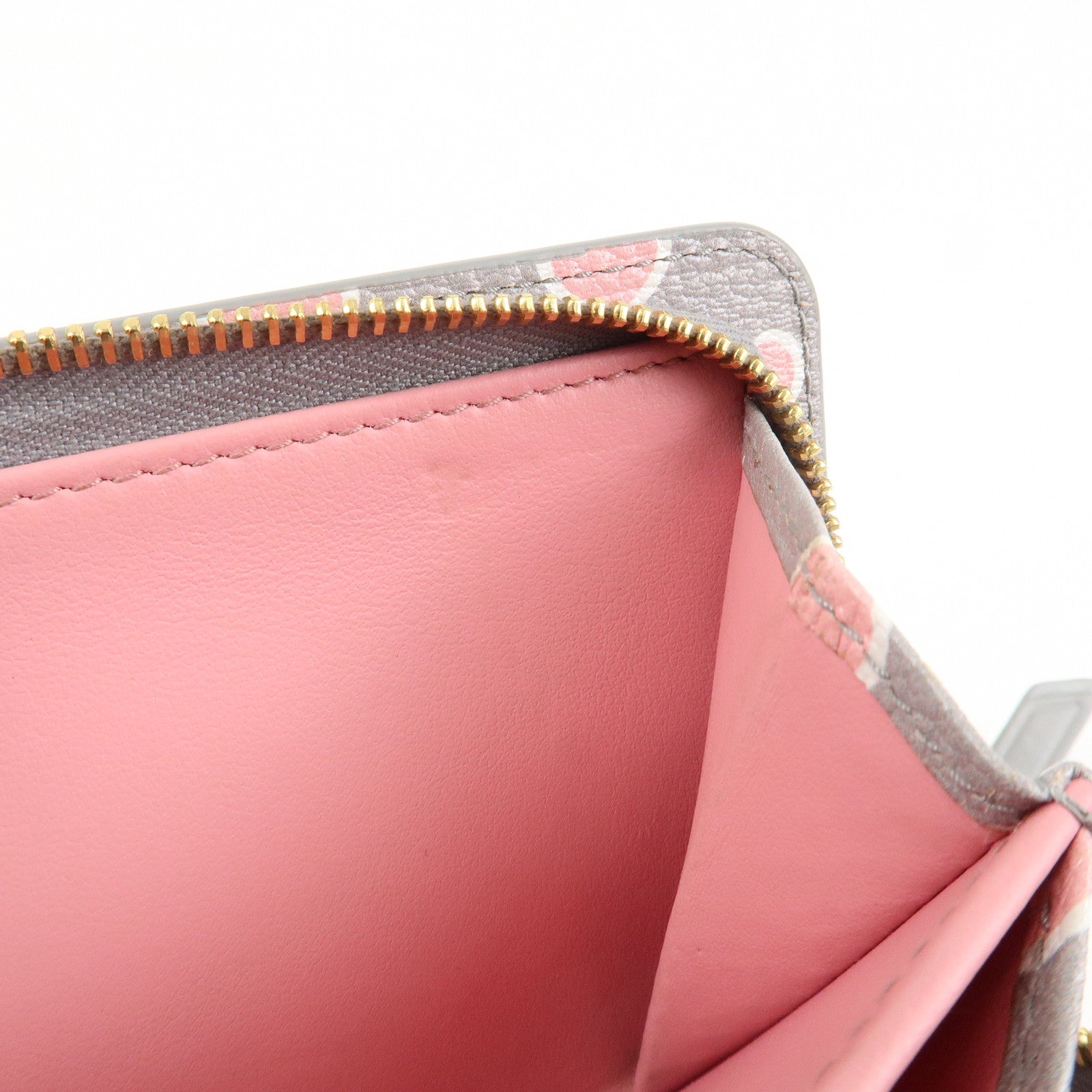 MIU MIU Leather Heart BI-fold Wallet Pink Gray Gold Hardware 5ML014 Used