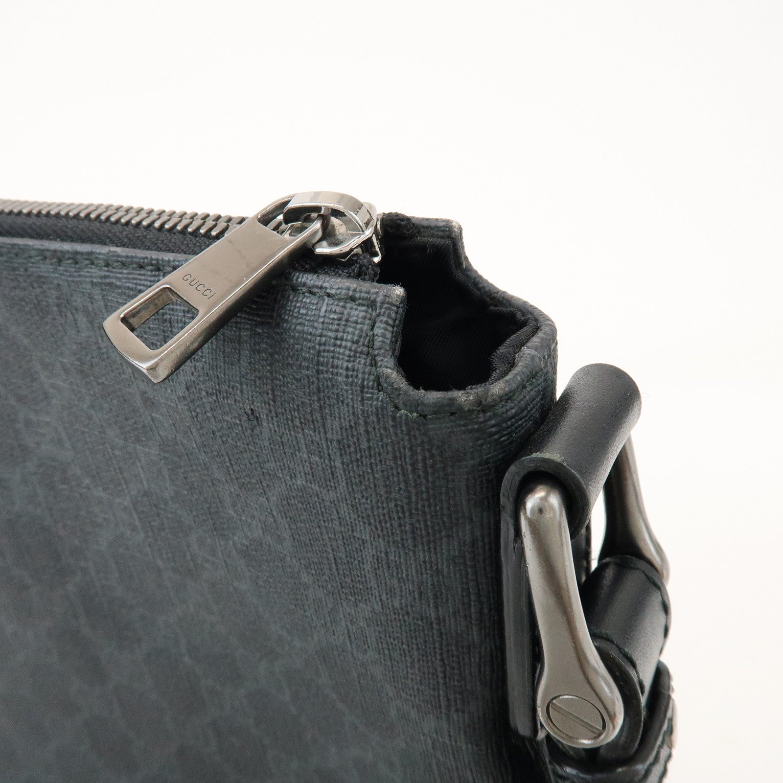 GUCCI GG Supreme PVC Leather Shoulder Crossbody Bag Black 387514