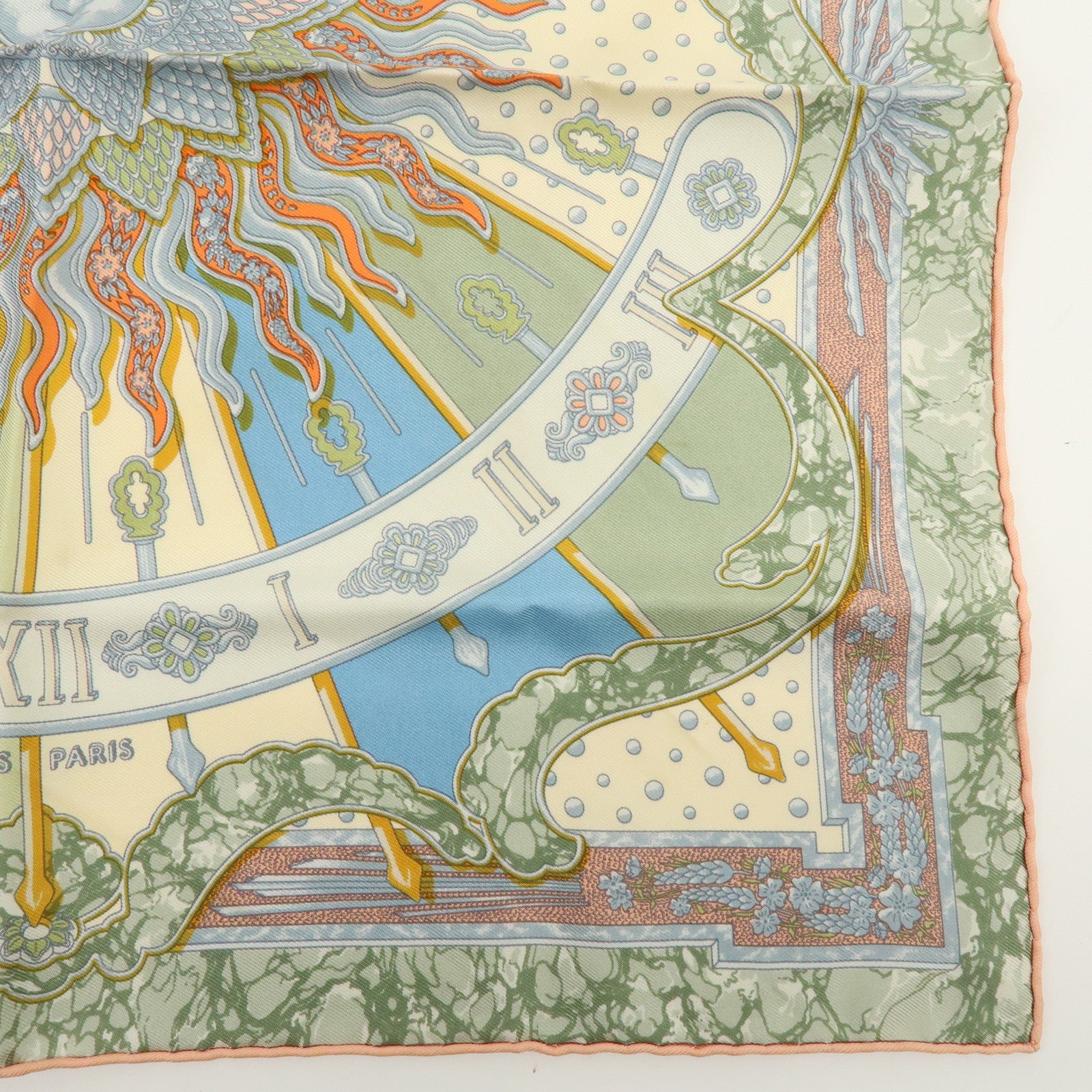 HERMES Carre 40 Silk 100% GLORIA SOLI Scarf Ivory Green Multicolor