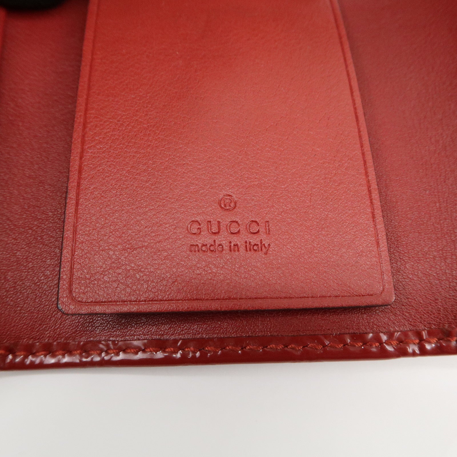 GUCCI Micro Guccissima Patent Leather 6 Ring Key Case Red 203551