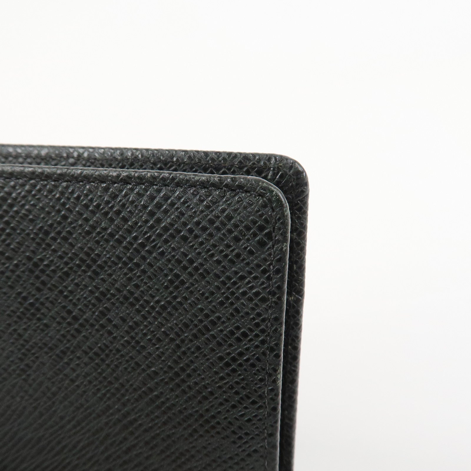 Louis Vuitton Taiga Leather Agenda MM Planner Cover Ardoise R20222