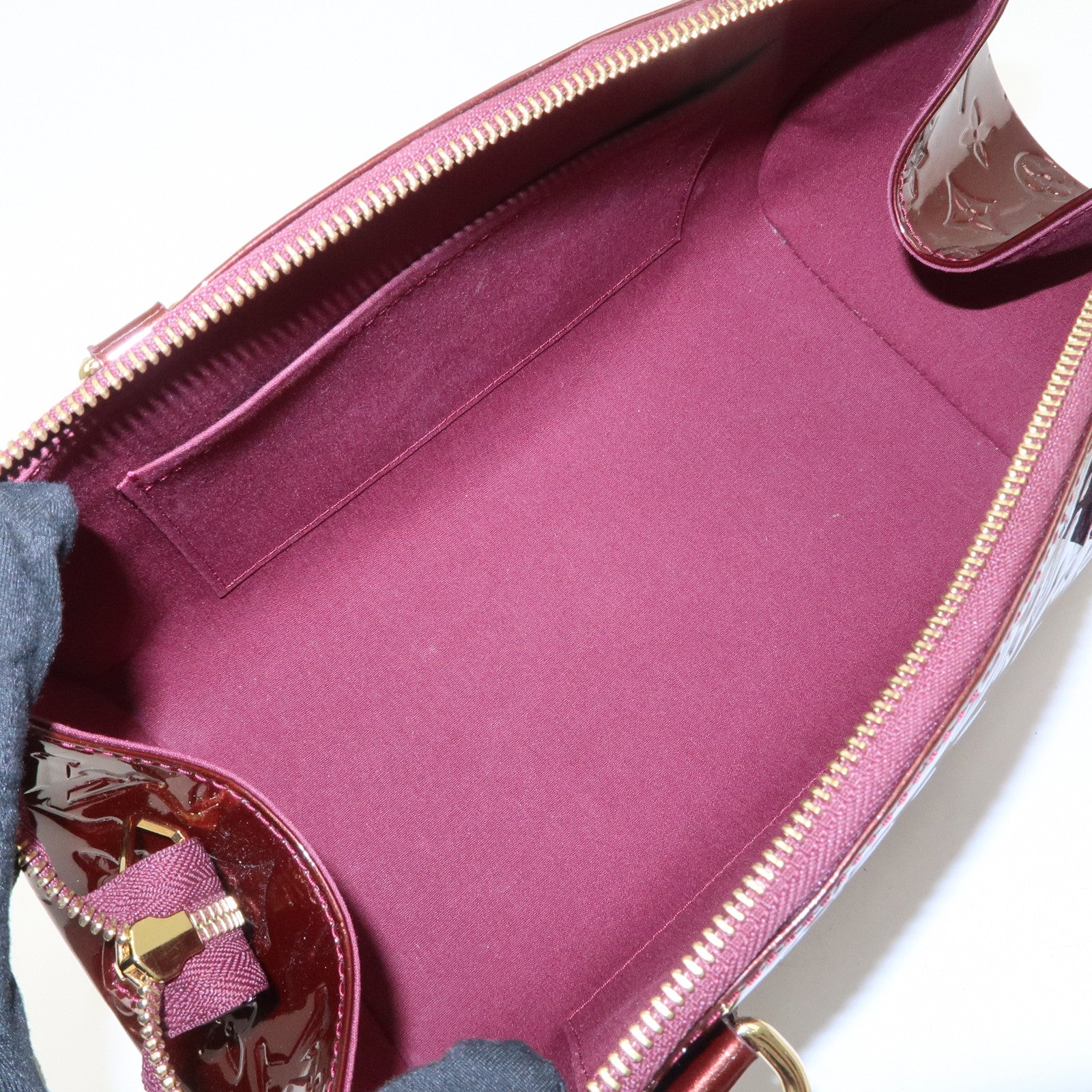 Louis Vuitton Monogram Vernis Sherwood PM Rouge Forvist M91492 Used
