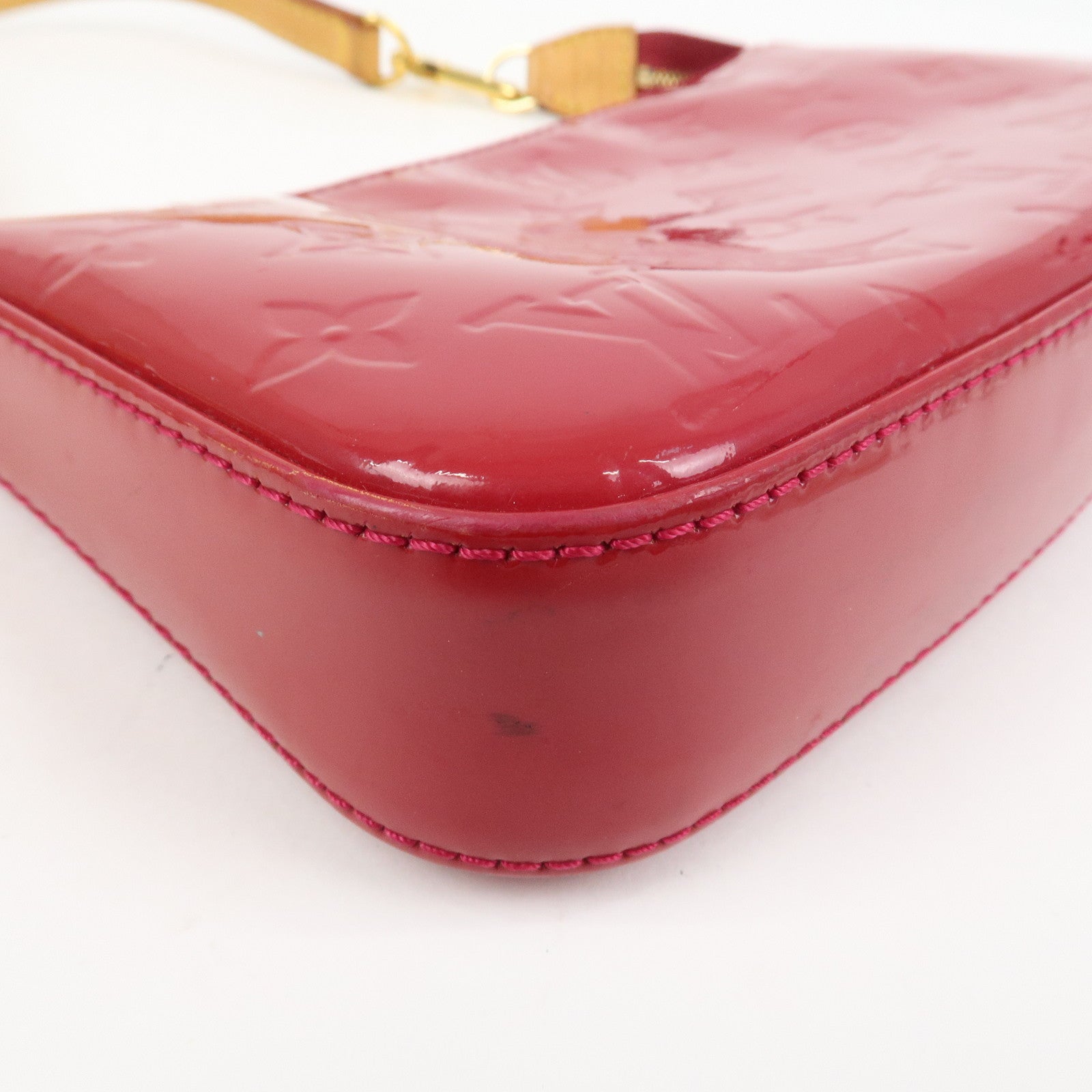 Louis Vuitton Monogram Vernis Pochette Accessoires Pouch M91574