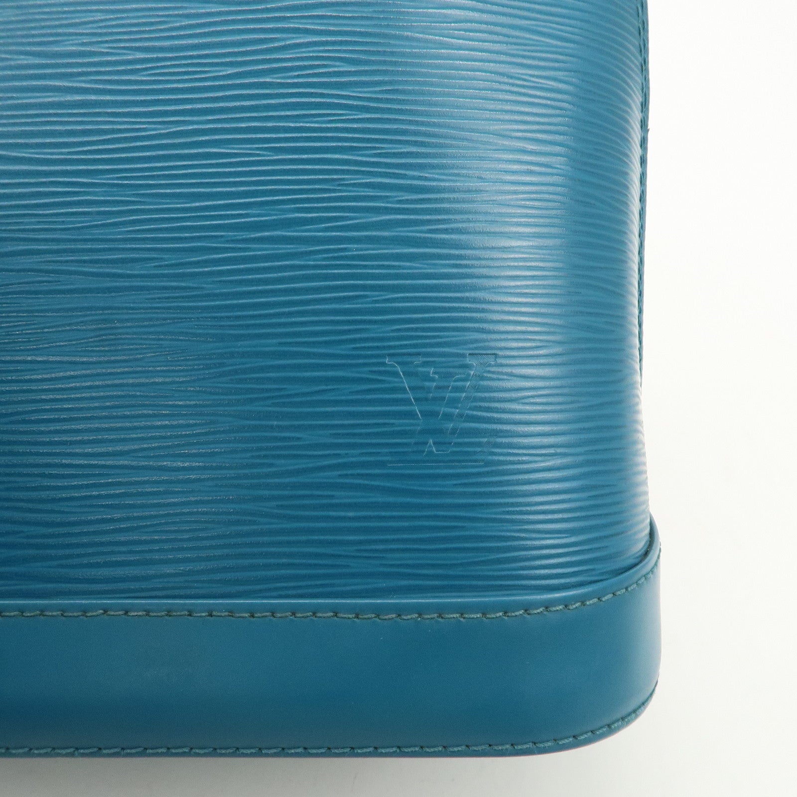 Louis Vuitton Epi Alma PM Hand Bag Cyan Blue M40624