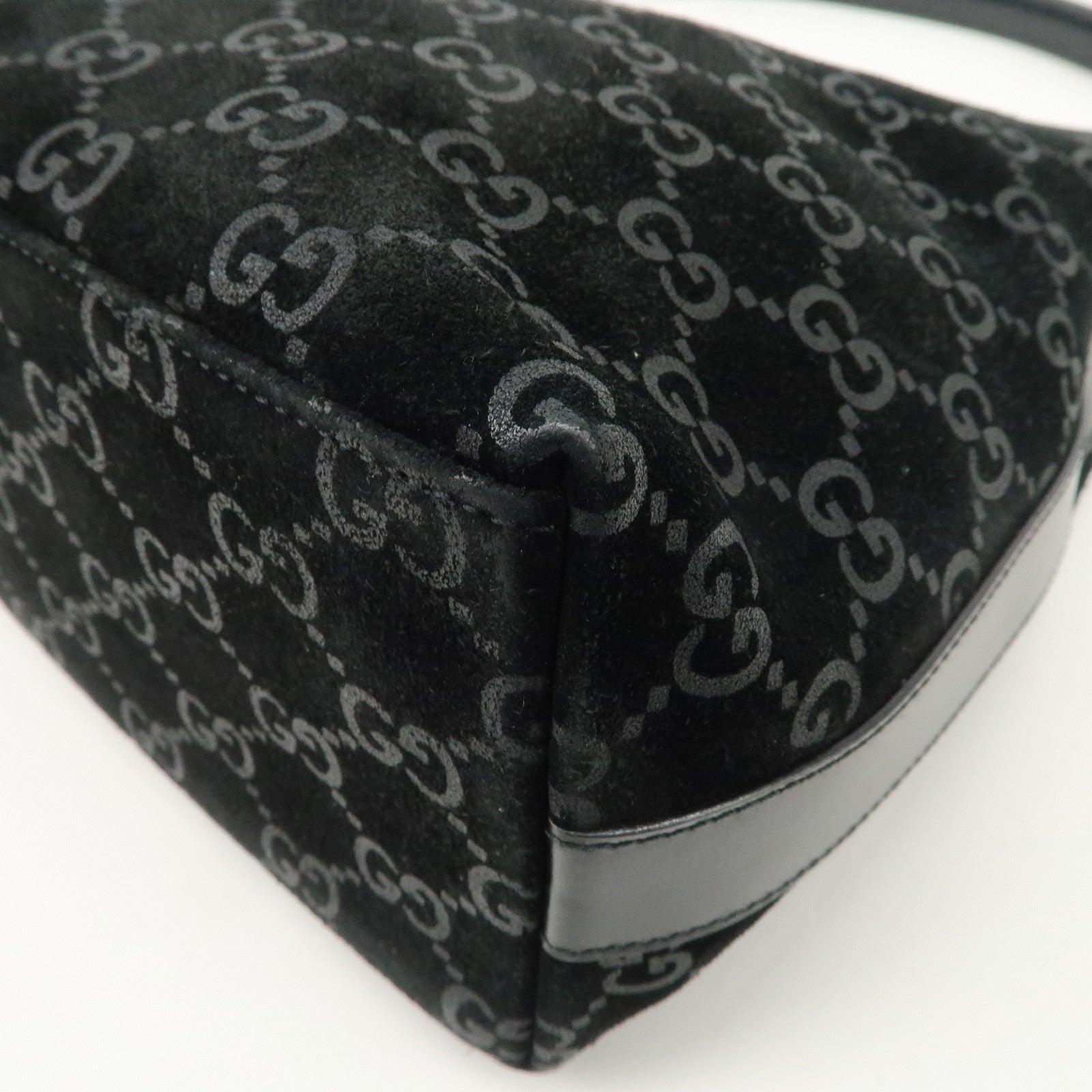GUCCI GG Suede Leather Shoulder Bag Hand Bag Black 002.0602 Used