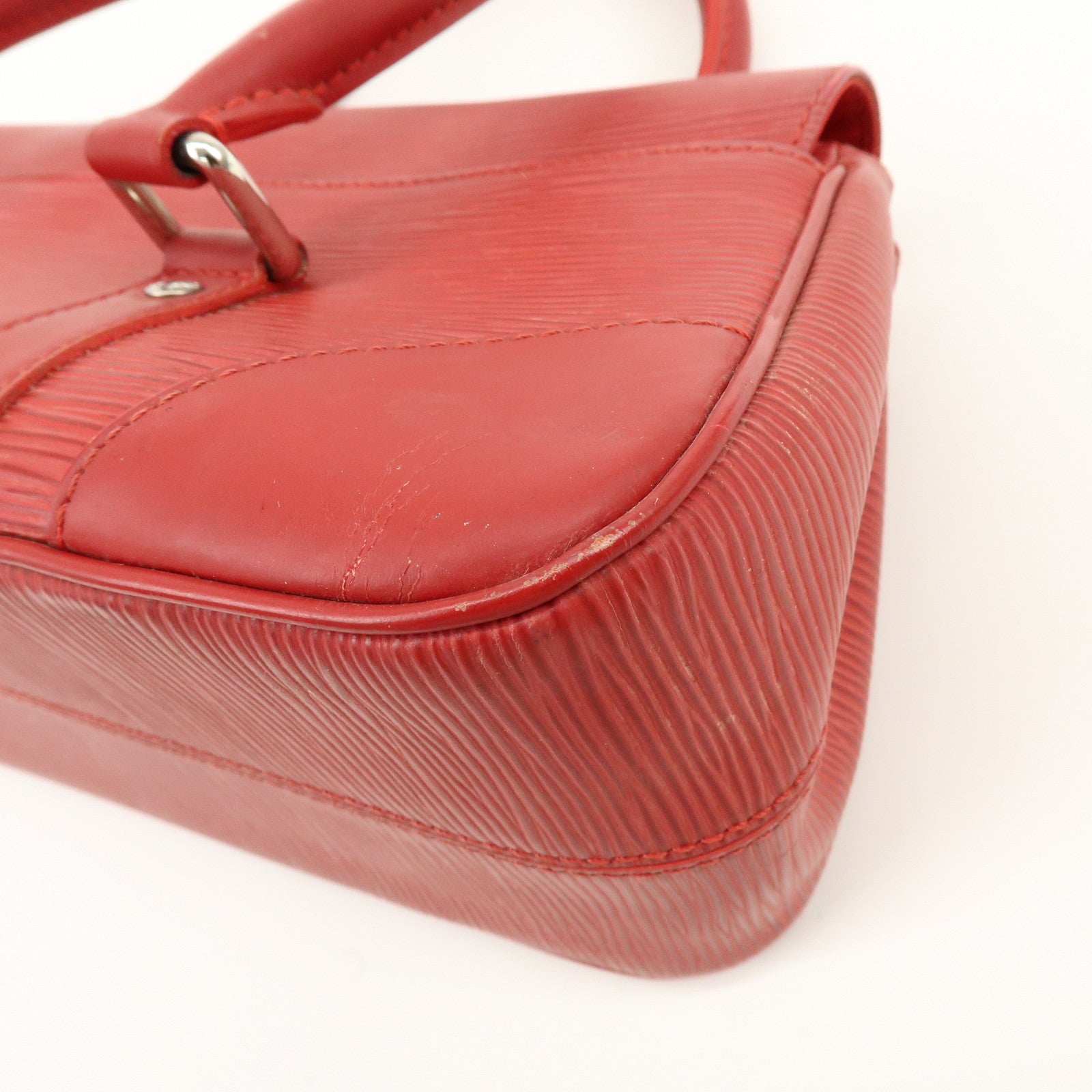 Louis Vuitton Epi Leather Segur PM Hand Bag Rouge M5882E
