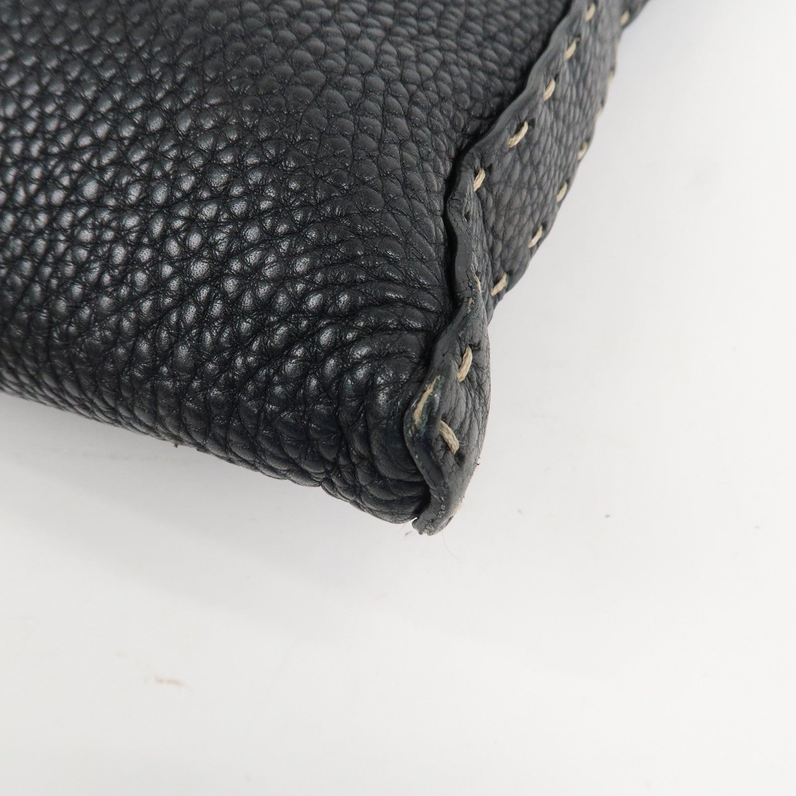 FENDI Selleria Leather Shoulder Bag Crossbody Bag Black 8BT109