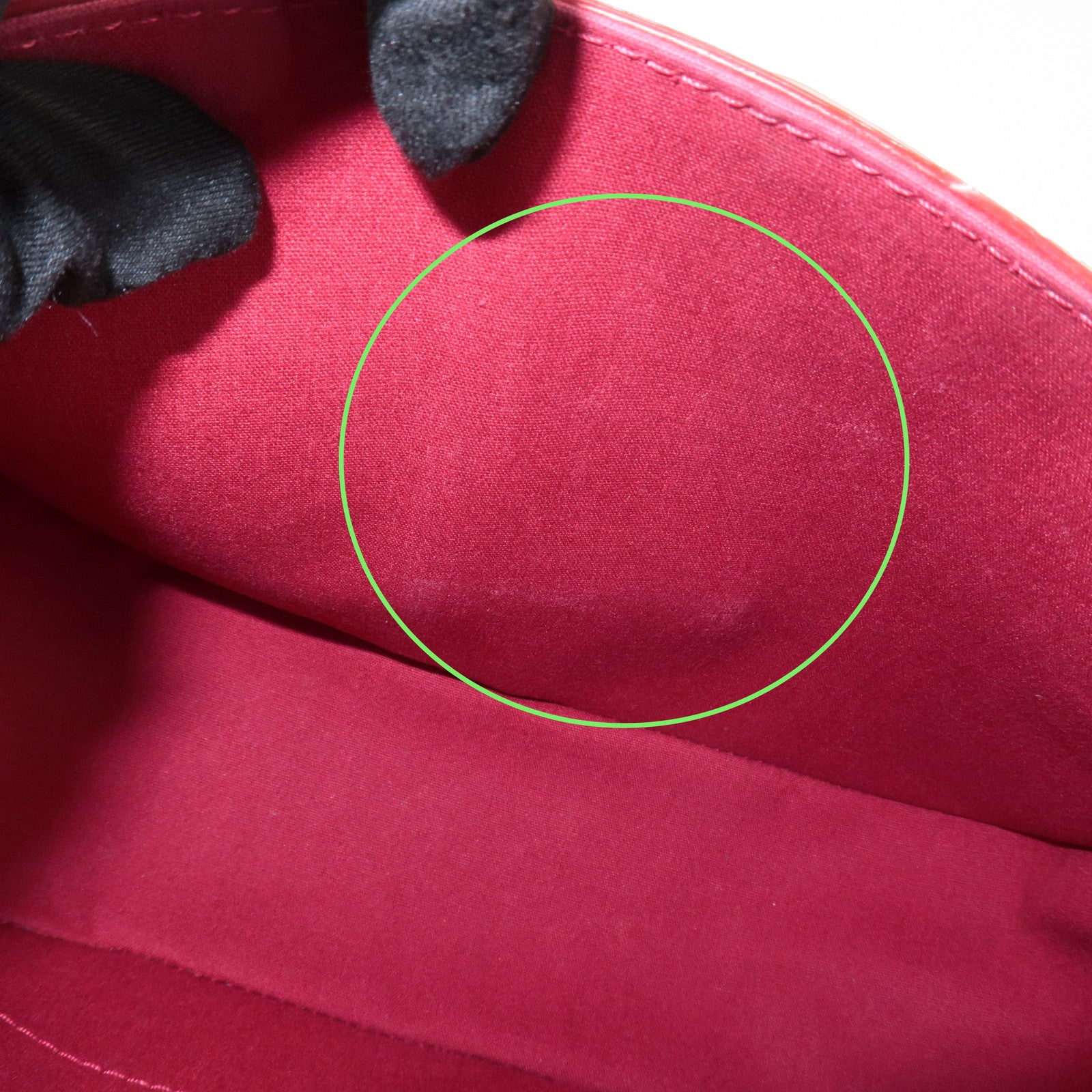 Louis Vuitton Vernis Leather Bellflower GM Pomme d'Amour M91708