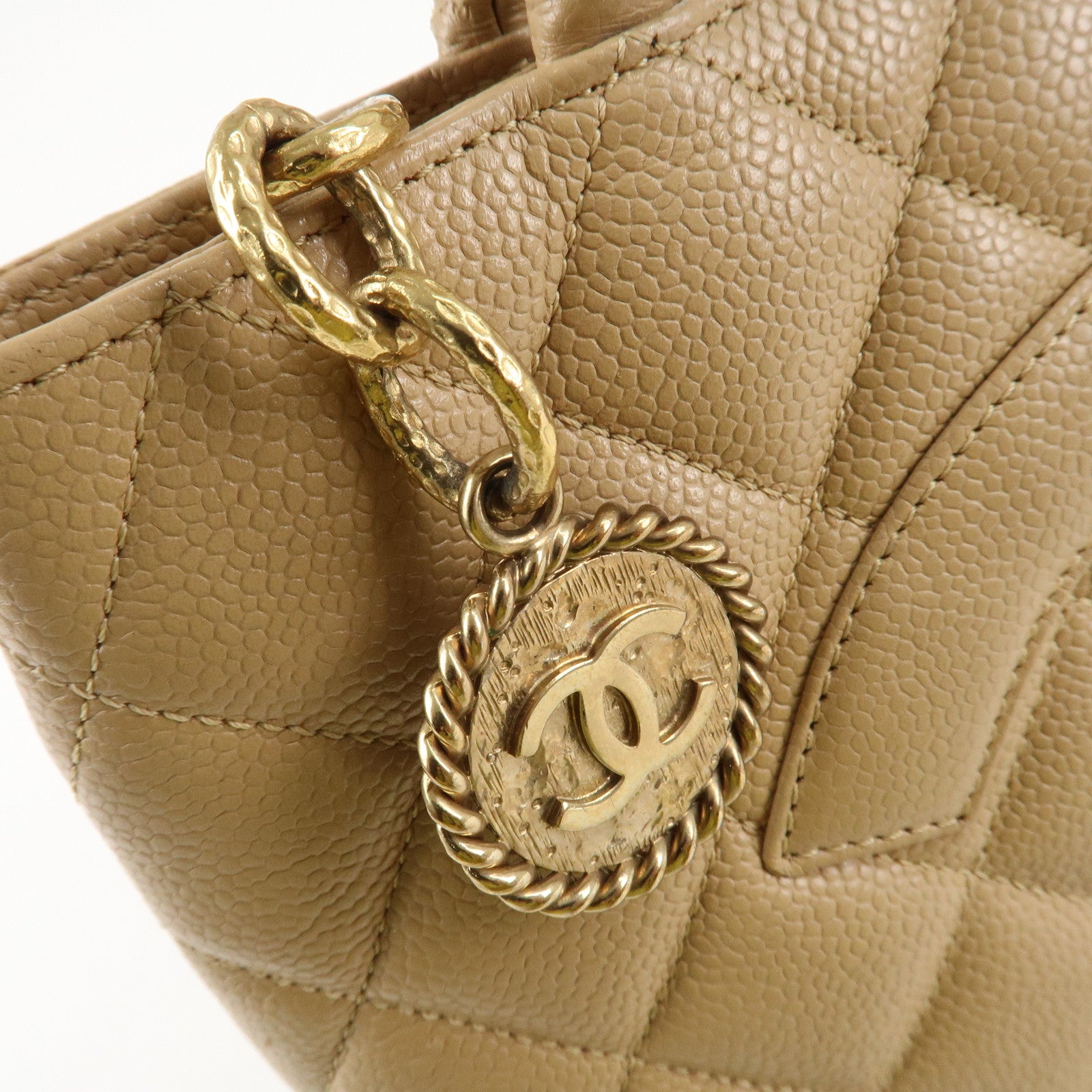 CHANEL Matelasse Caviarskin Medalion Tote Bag Hand Bag Beige A01804 Used