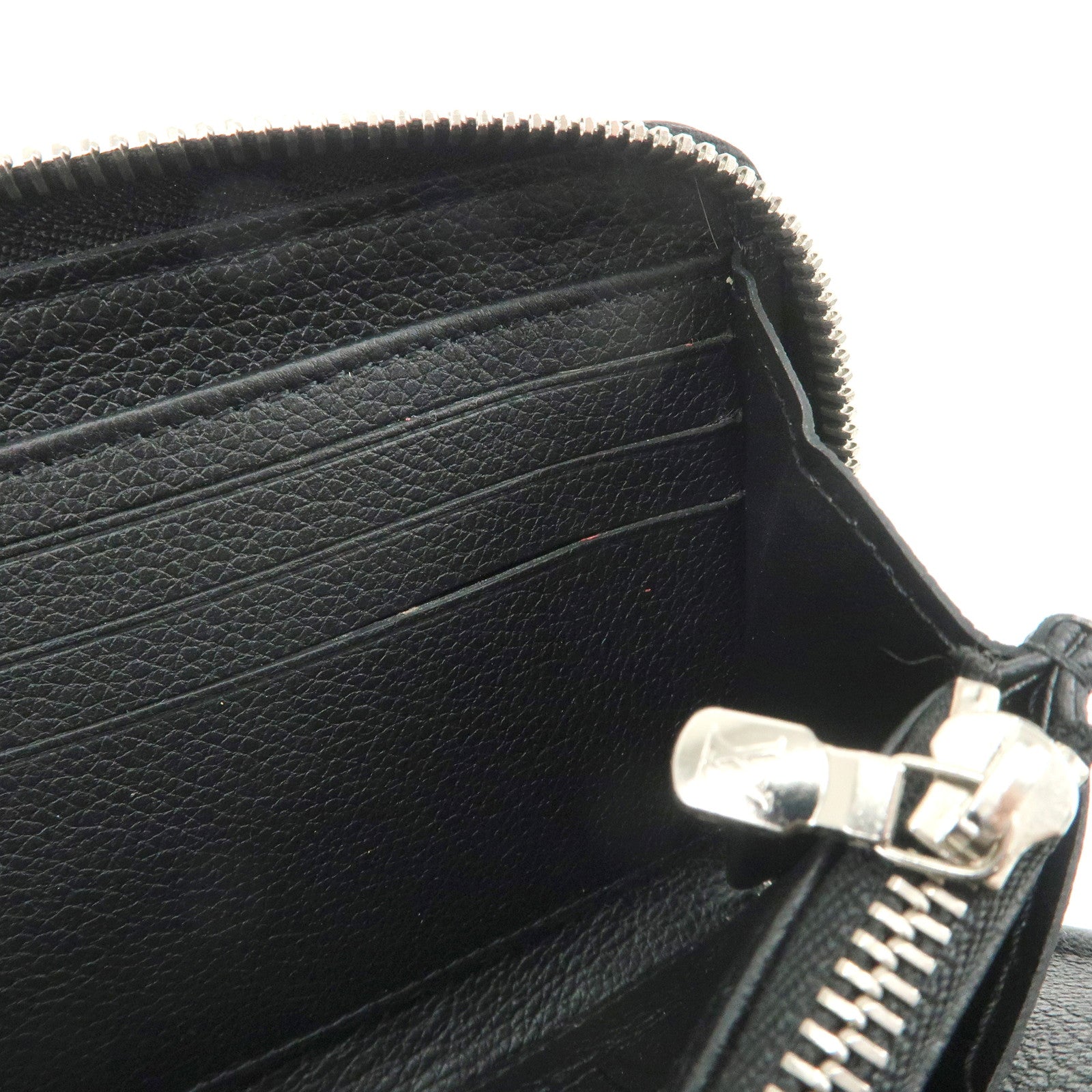 Louis Vuitton Lockme Leather Round Zippy Long Wallet Noir M62622