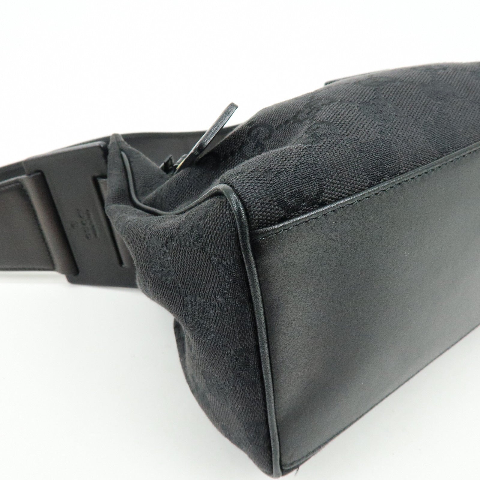 GUCCI GG Canvas Leather Shoulder Bag Hand Bag Black 92699