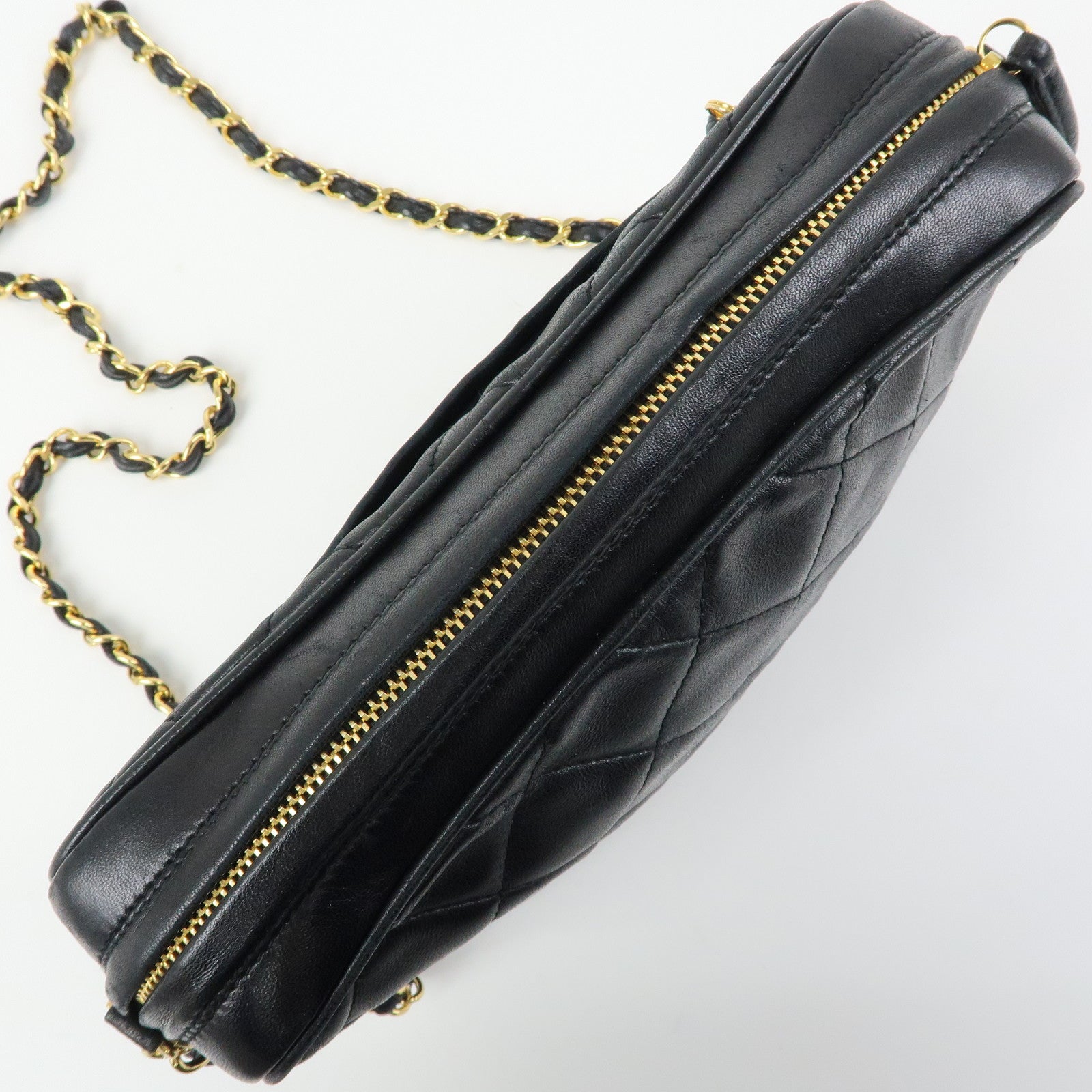 CHANEL Matelasse Lambskin Chain Shoulder Bag Crossbody Bag Black
