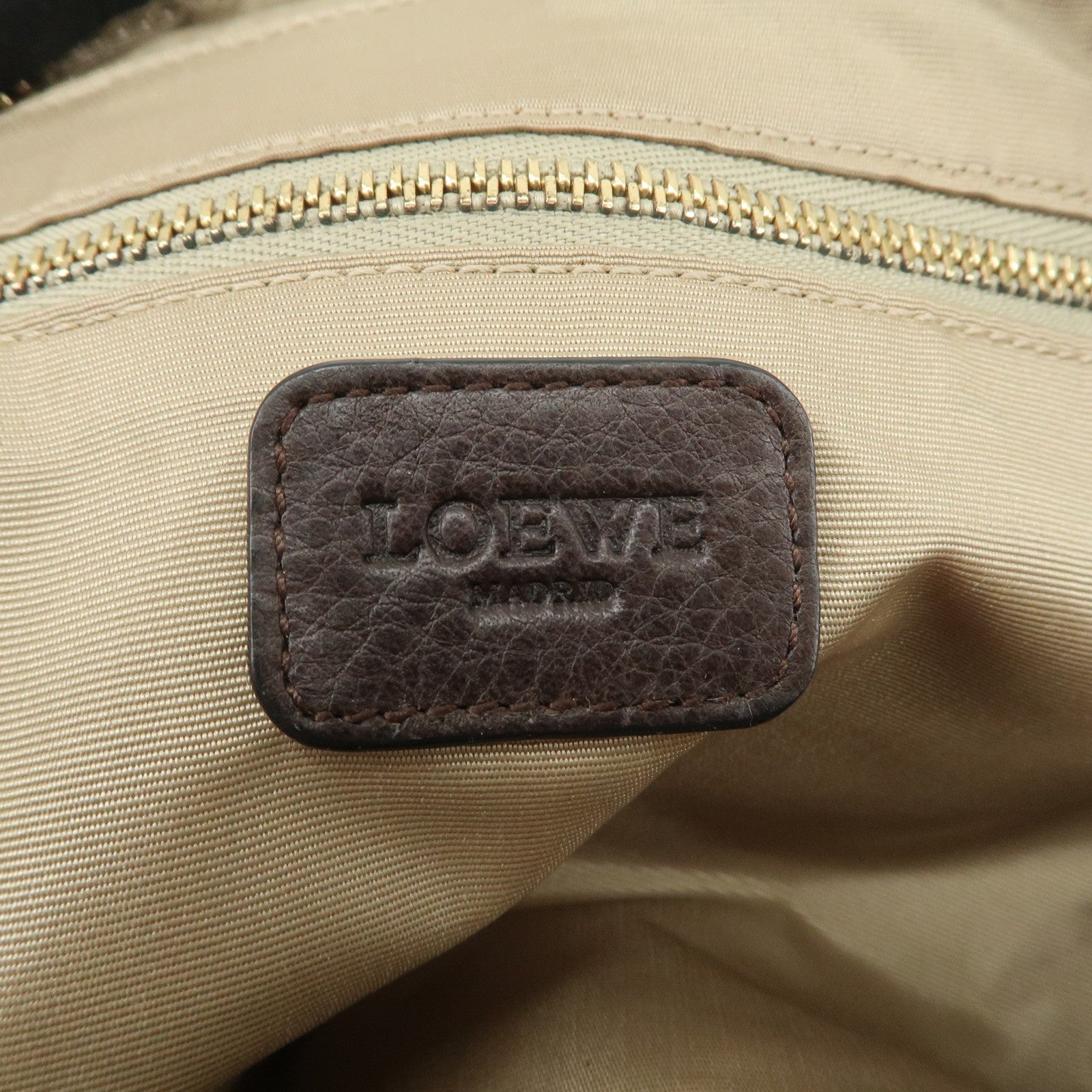 LOEWE Logo Leather Pouch Cosmetic Pouch Black