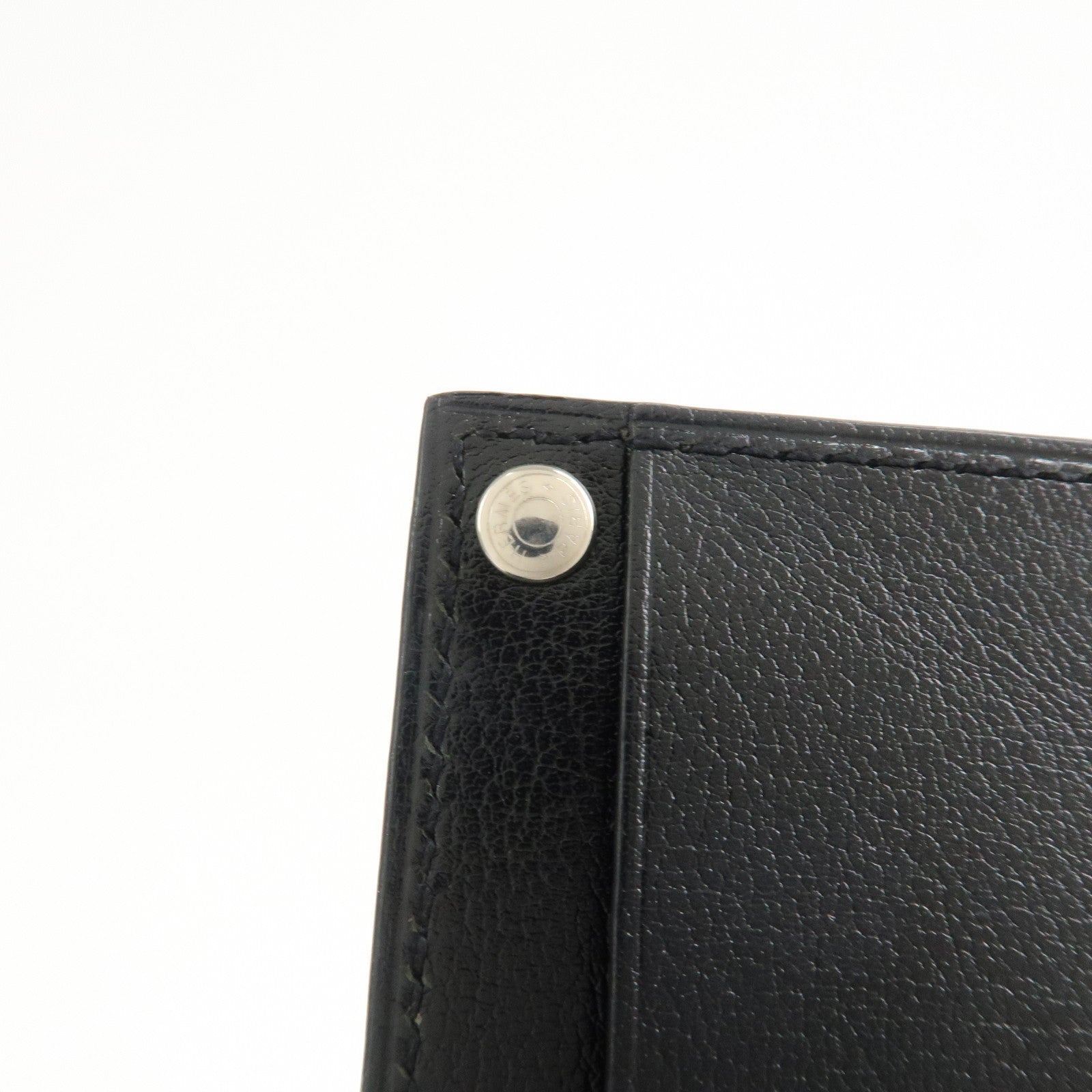 HERMES Evercalf Leather Chouchou Serie Button 笆。I Stamped Pass Case