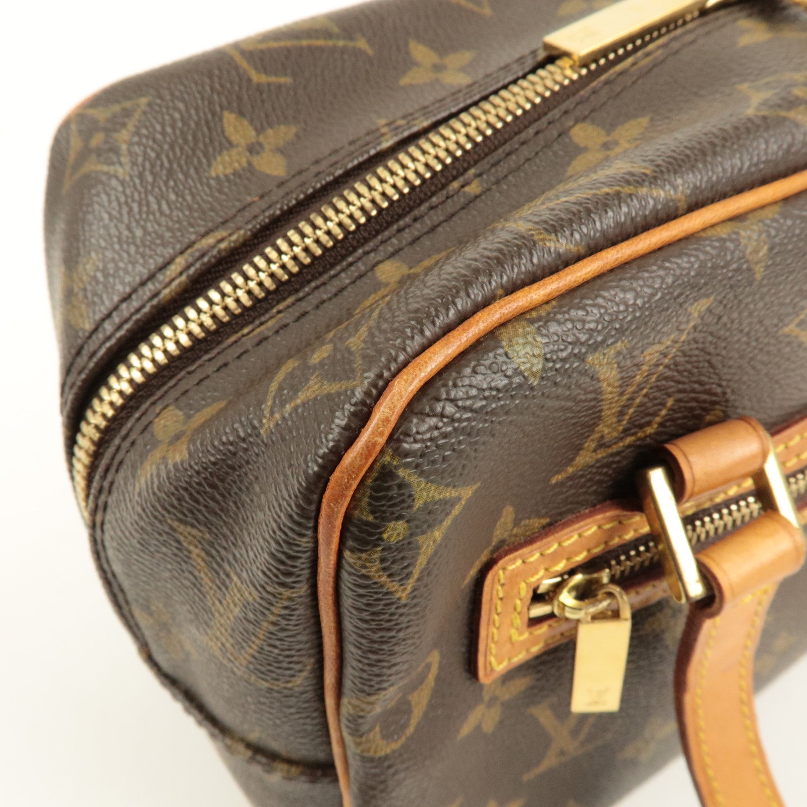 Louis Vuitton Monogram Cite MM Shoulder Bag Hand Bag M51182