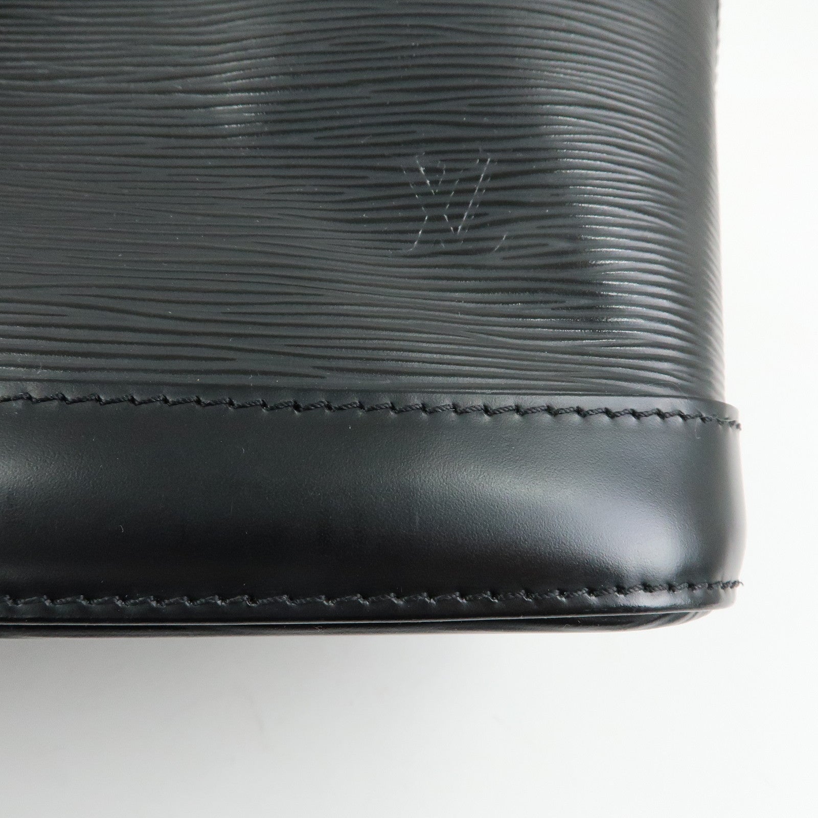 Louis Vuitton Epi Leather Alma PM Hand Bag Noir Black M40302