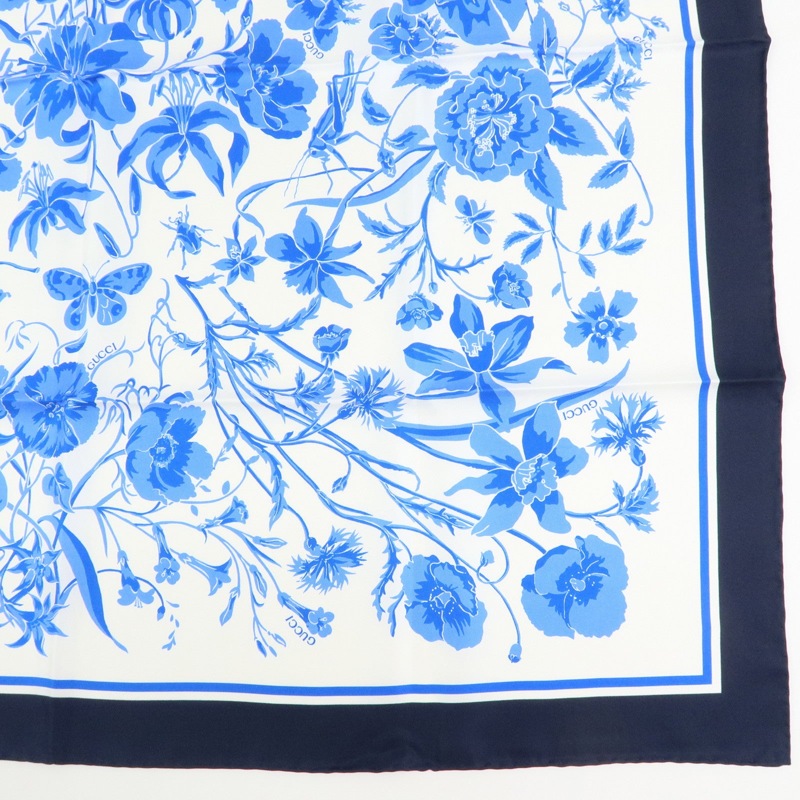 GUCCI Flora Silk 100% Scarf Flower Print Blue Navy White 786252