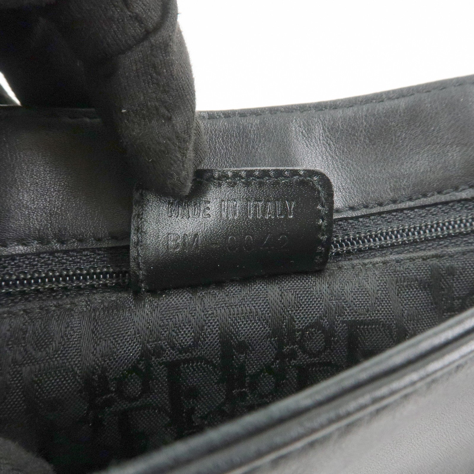 Christian Dior Street Chic Leather Shoulder Bag Crossbody Bag Black