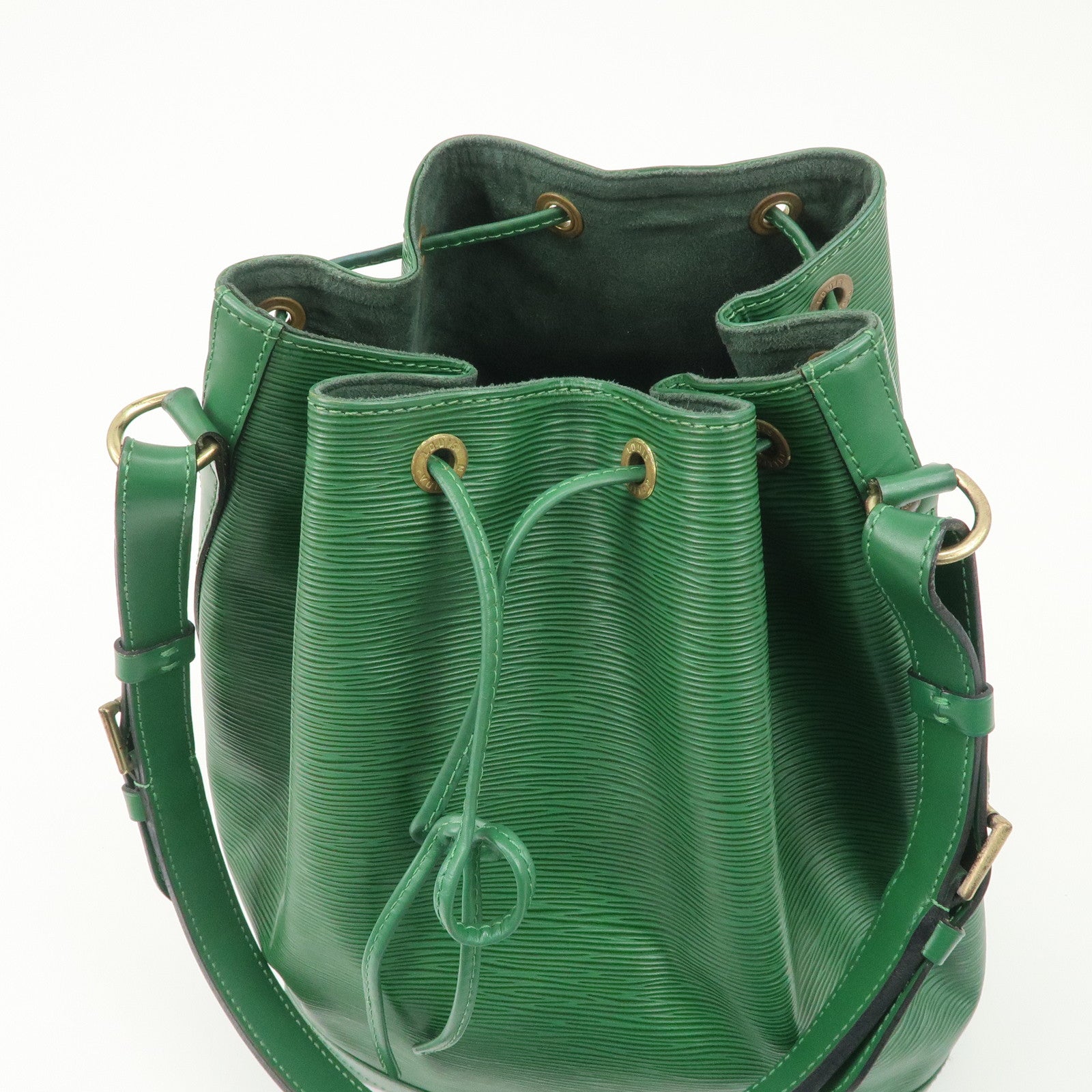 Louis Vuitton Epi Leather Noe Shoulder Bag Borneo Green M44004