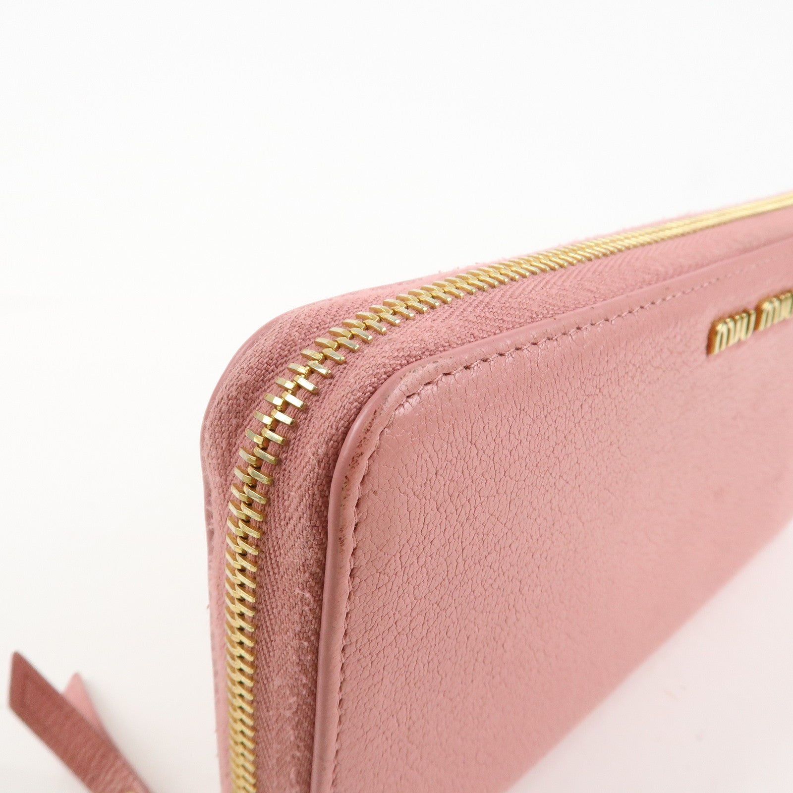 MIU MIU Leather Round Zippy Wallet Long Wallet Pink 5ML506 Used