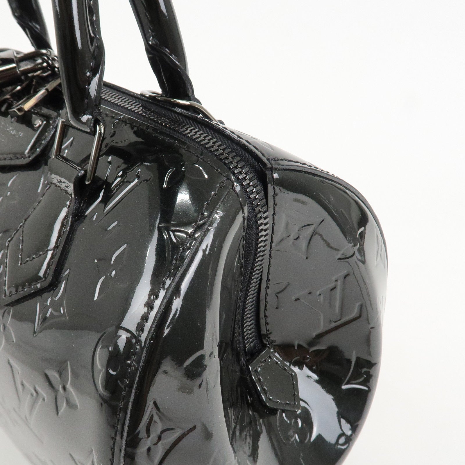 Louis Vuitton Monogram Vernis Leather Montana Hand Bag Noir M90060