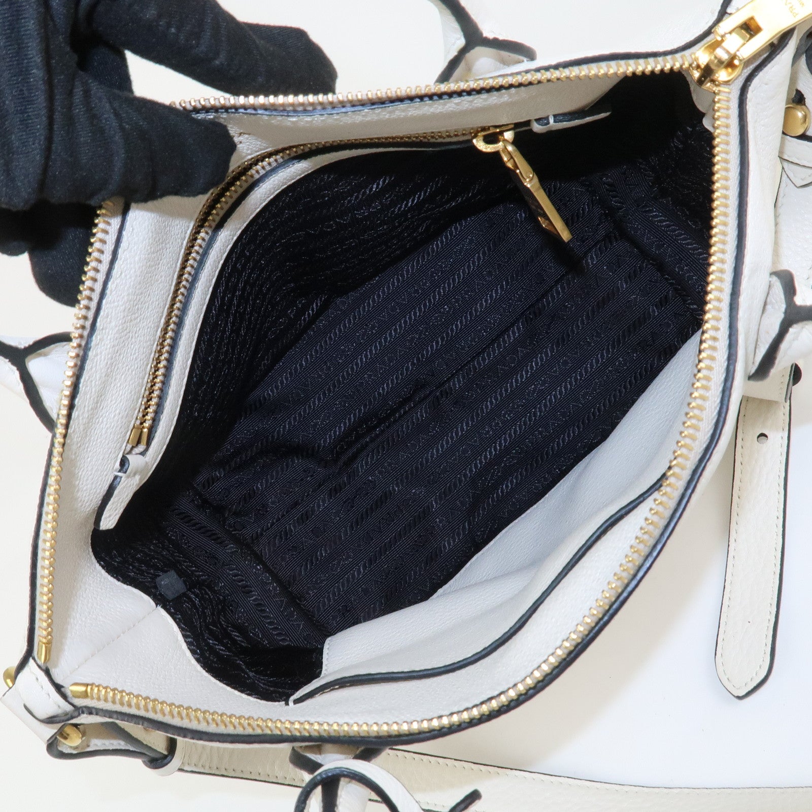 PRADA Vitello Daino Leather 2Way Bag Hand Shoulder Bag White 1BA111