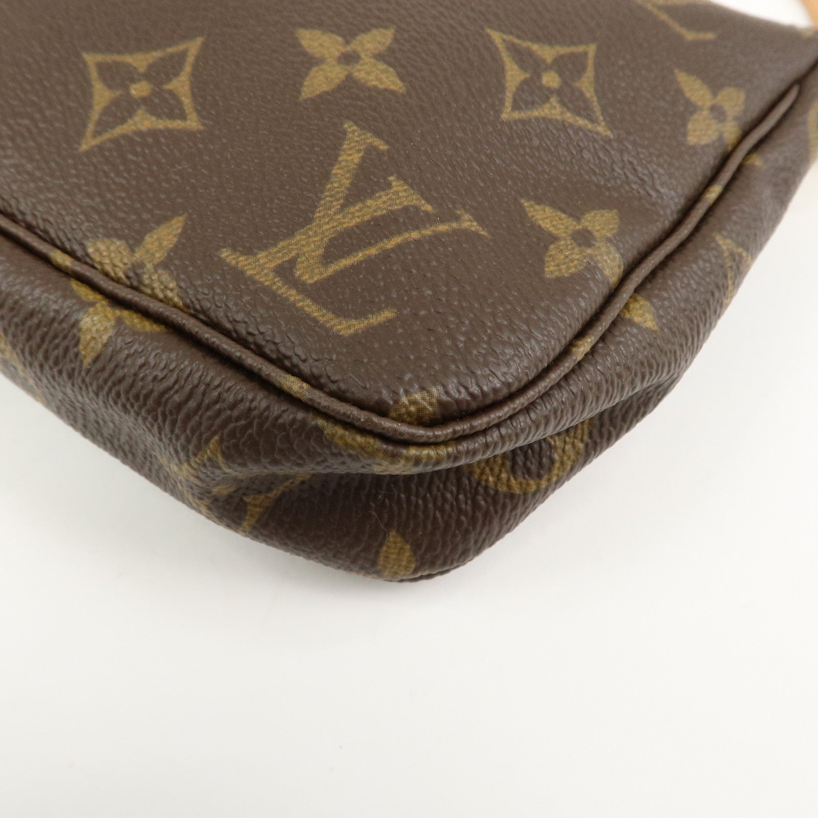 Louis Vuitton Monogram Pochette Accessoires Pouch Hand Bag M51980