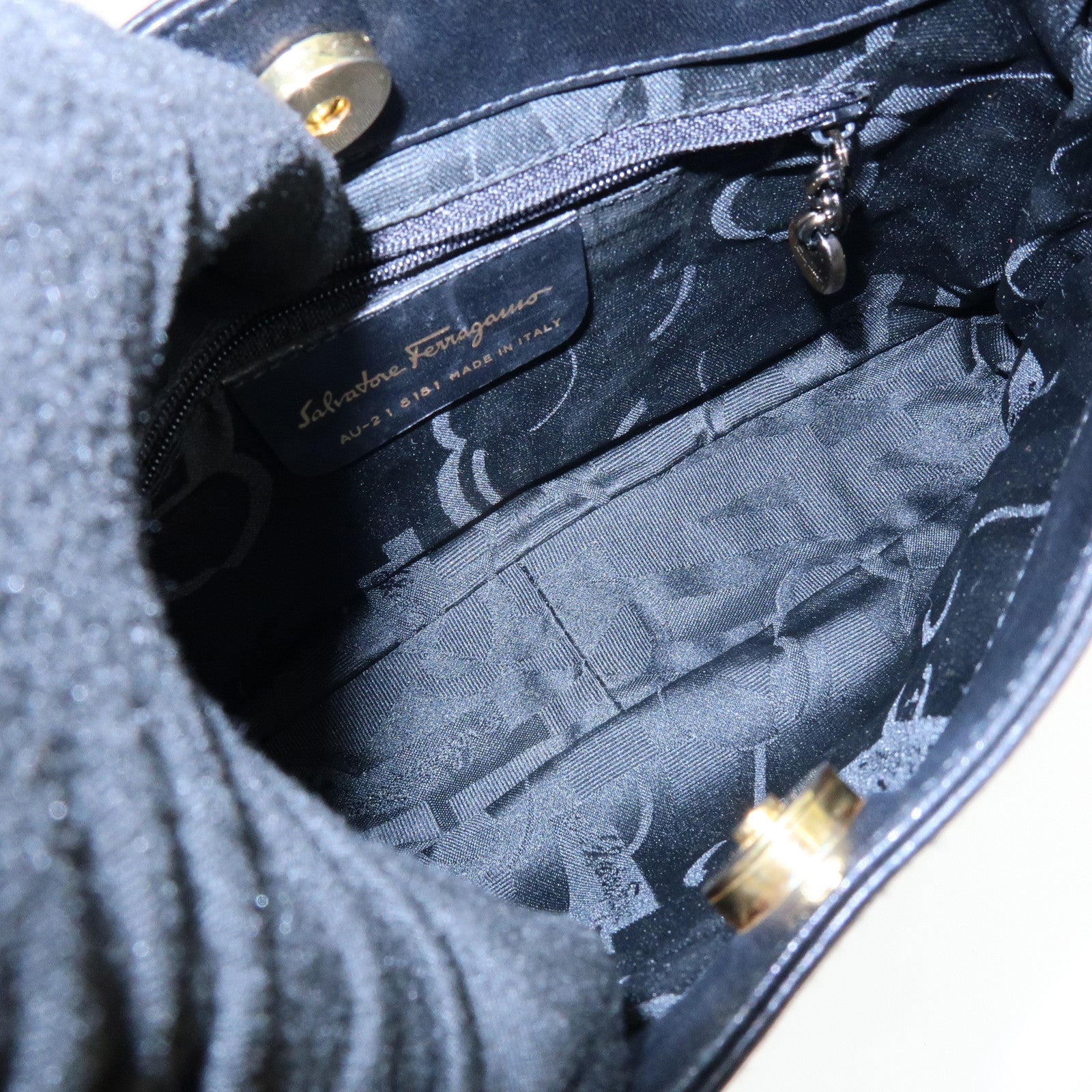 Ferragamo Vara Canvas Leather Shoulder Bag Hand Bag Black