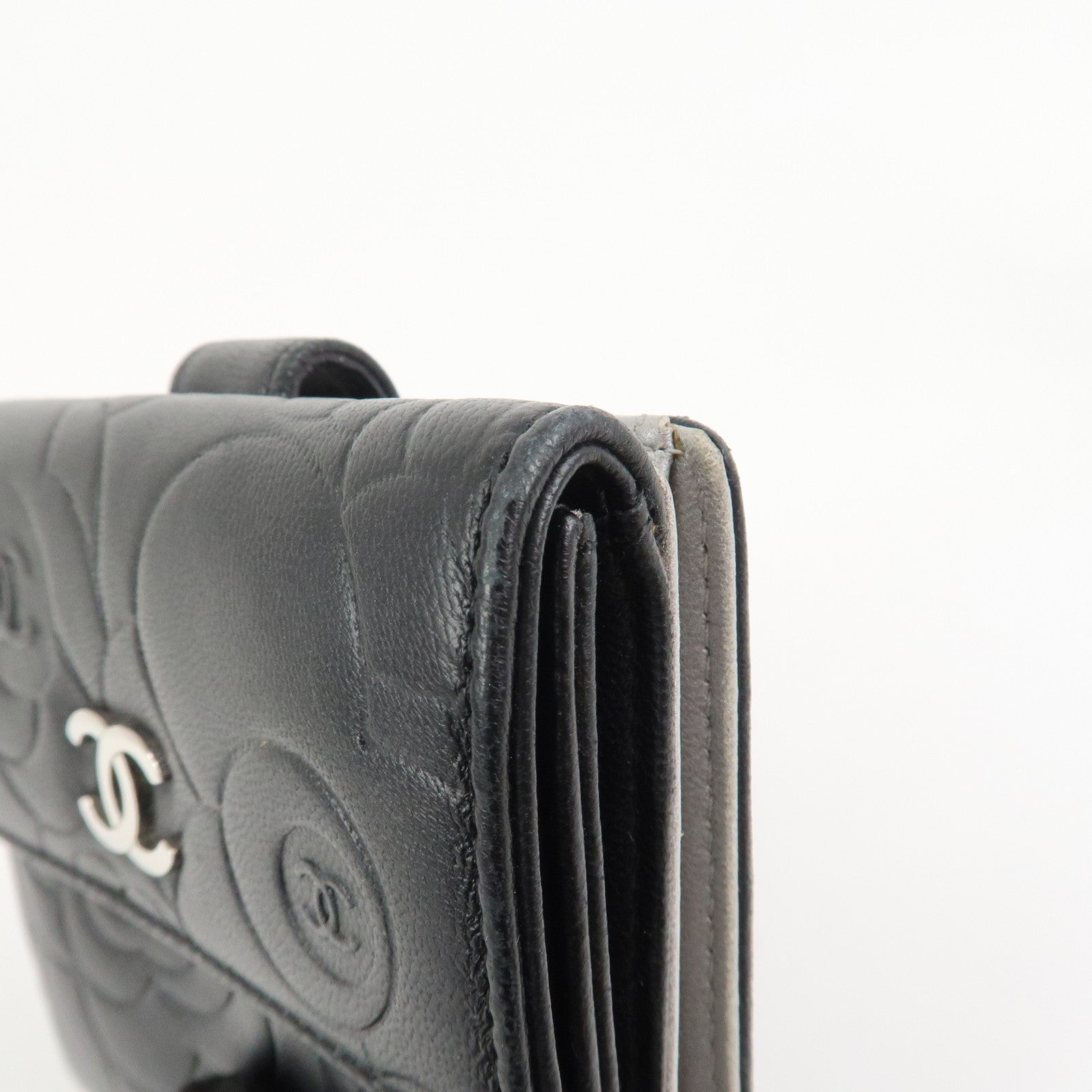 CHANEL Camellia COCO Mark Lamb Skin Compact Wallet Black