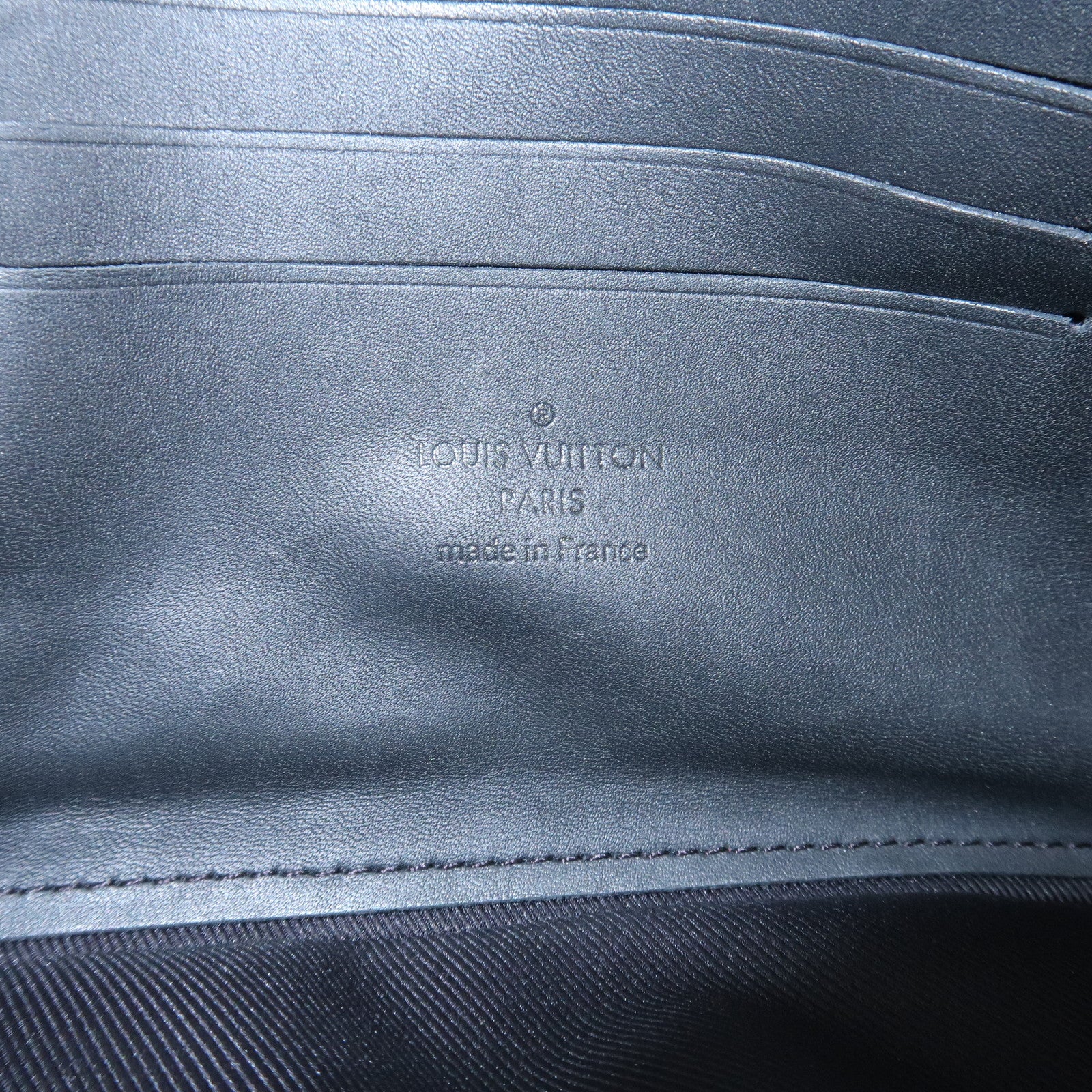 Louis Vuitton Monogram Shadow Pochette Discovery PM Noir M44335