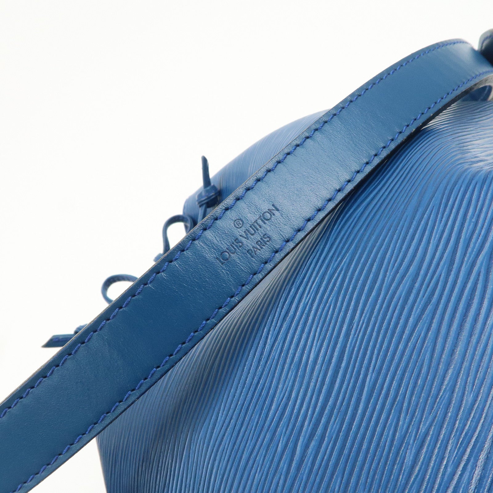 Louis Vuitton Epi Leather Petit Noe Shoulder Bag Toledo Blue M44105