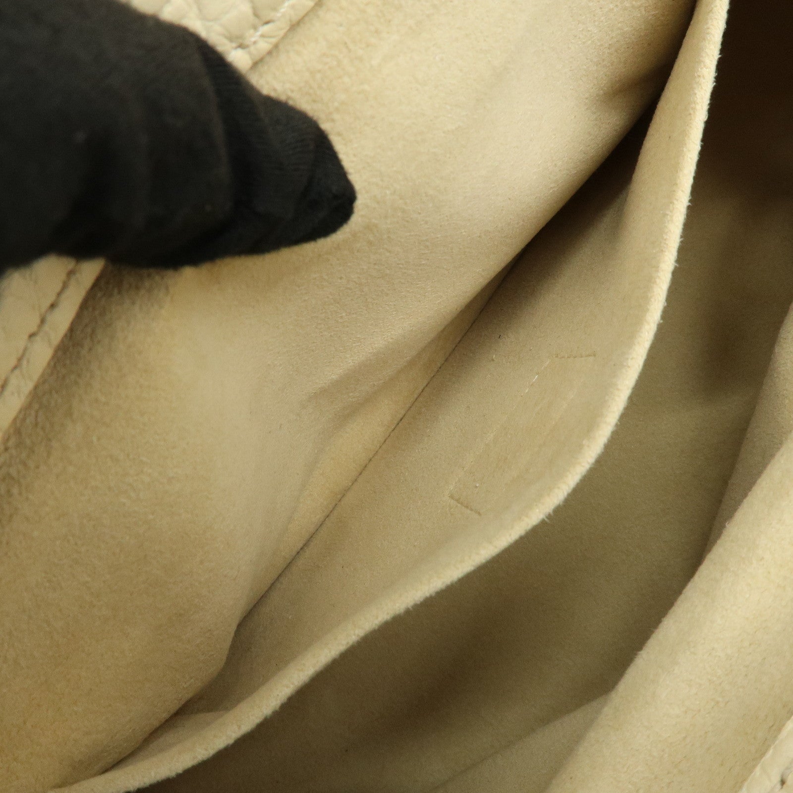 Louis Vuitton Monogram Mini Lin Trapes PM Hand Bag Rose M40062