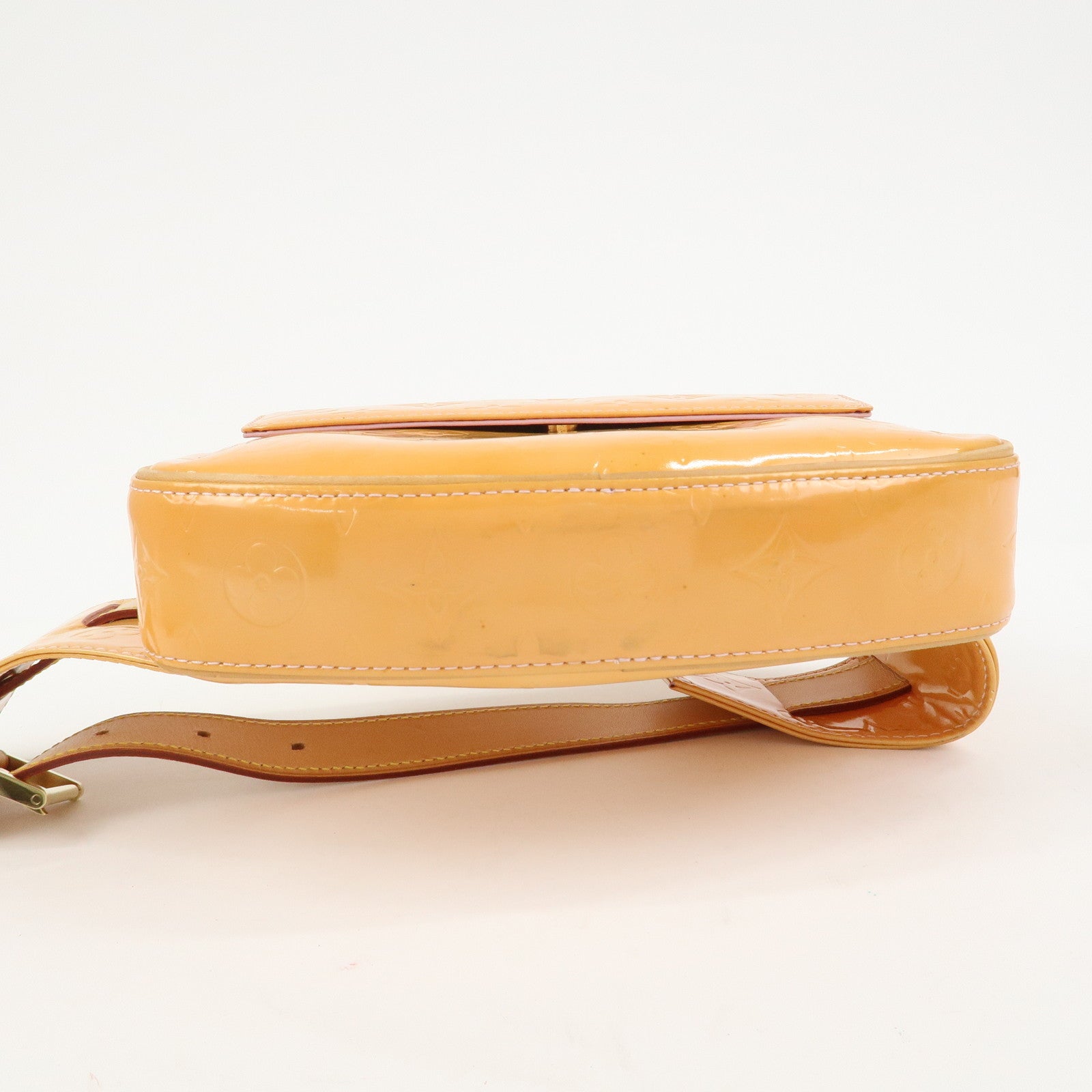 Louis Vuitton Monogram Vernis Leather Fulton Body Bag Gris M91041