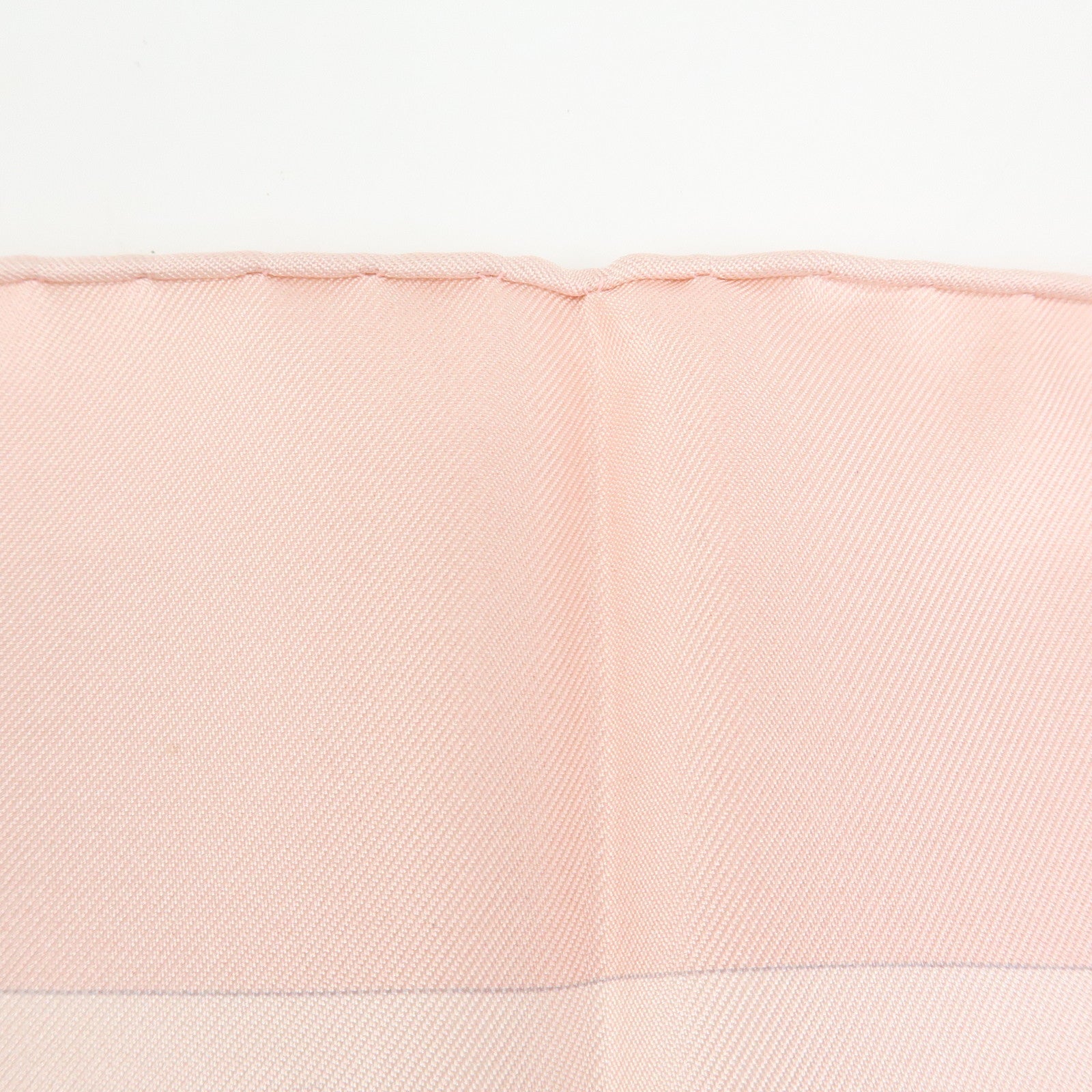 HERMES Carre 90 Silk 100% Scarf Des Fleurs Pour Le Dire Light Pink