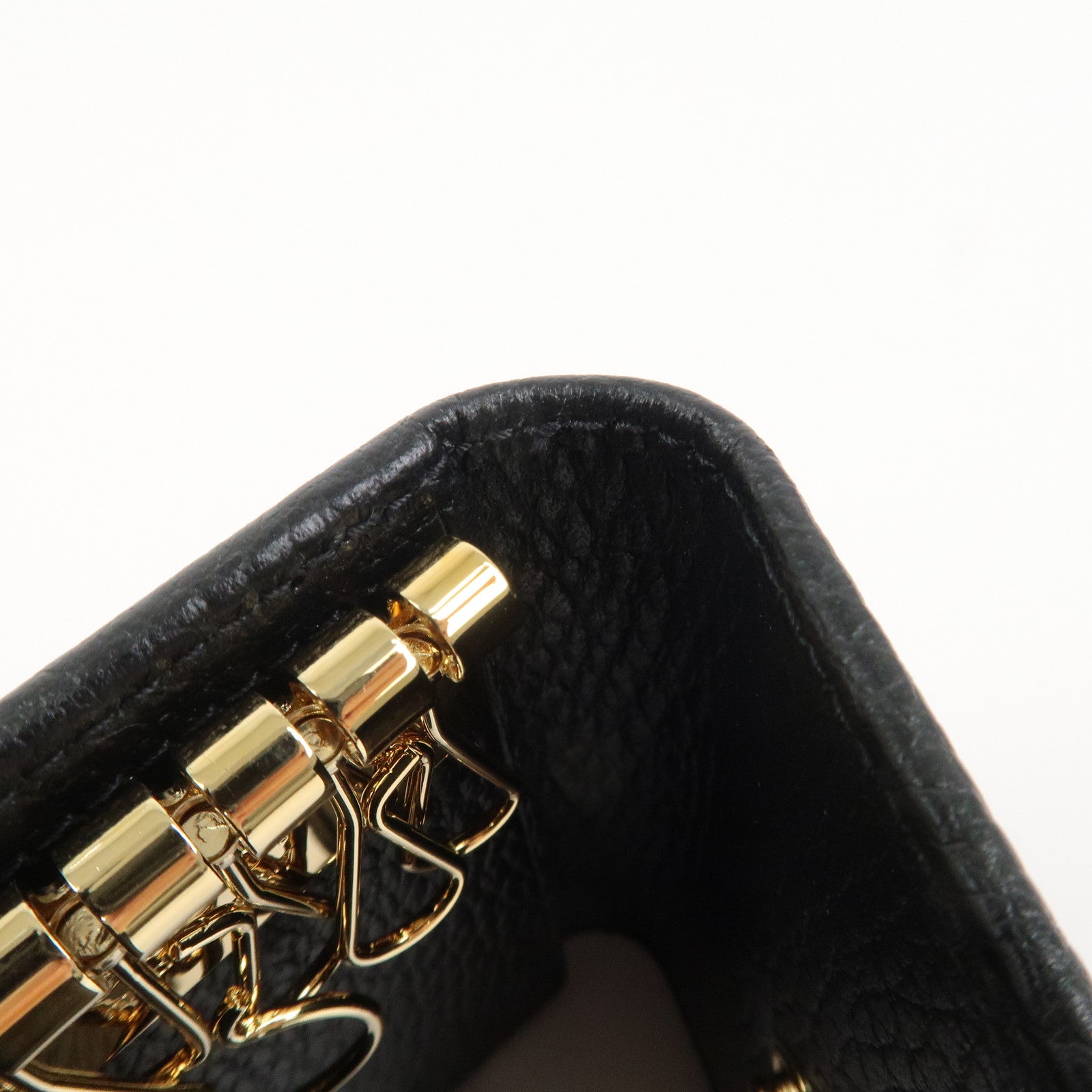 GUCCI GG Marmont Logo Leather 6 Key Case 456118