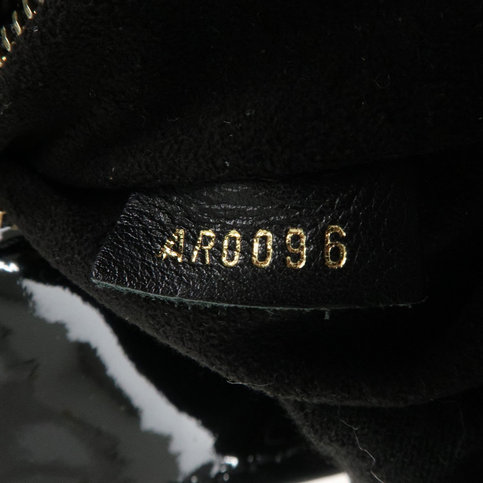 Louis Vuitton Monogram Patent Embossed Leather Shoulder Bag M95296 Used