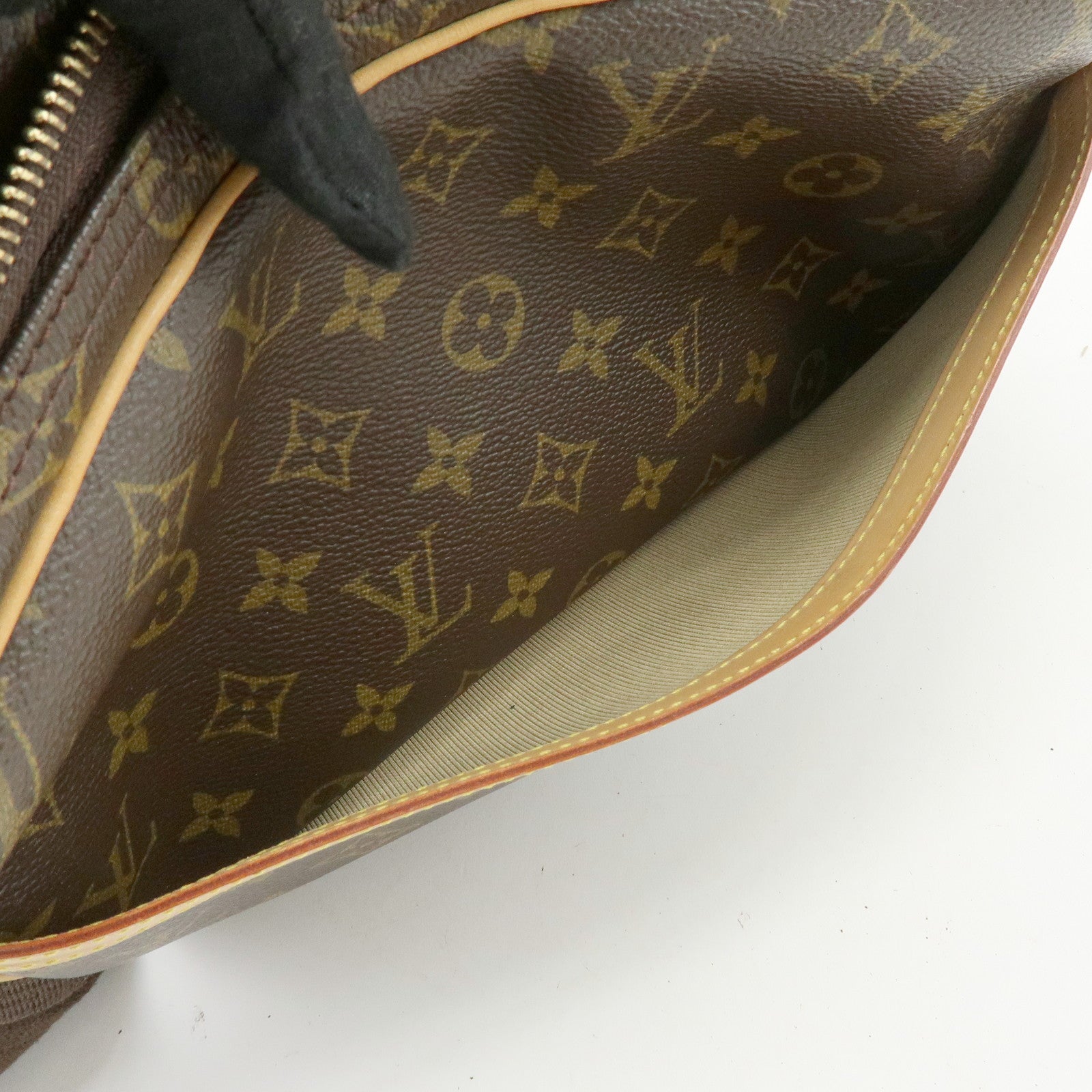 Louis Vuitton Monogram Reporter PM Shoulder Crossbody Bag M45254
