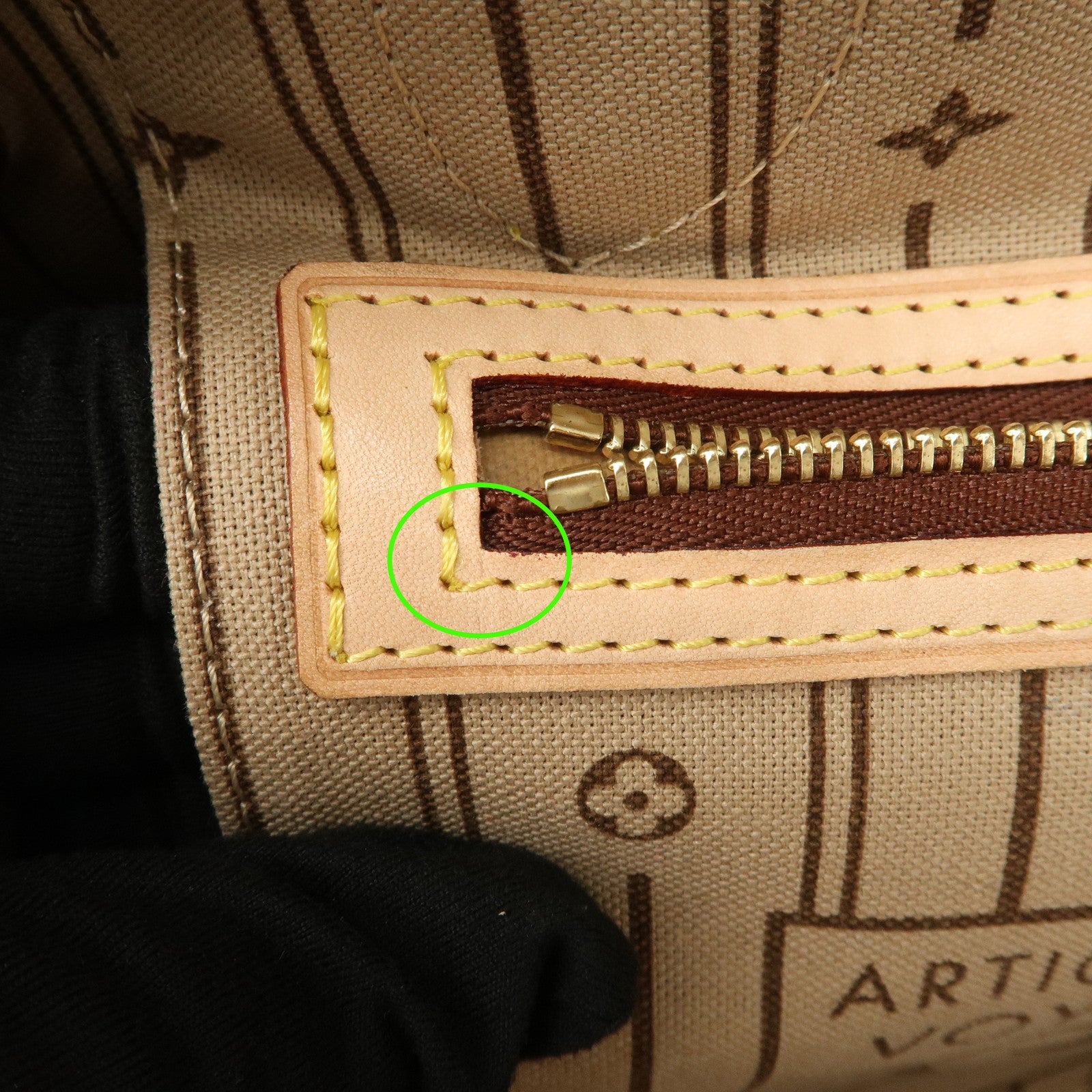 Louis Vuitton Monogram Neverfull PM Tote Bag Monogram M40155