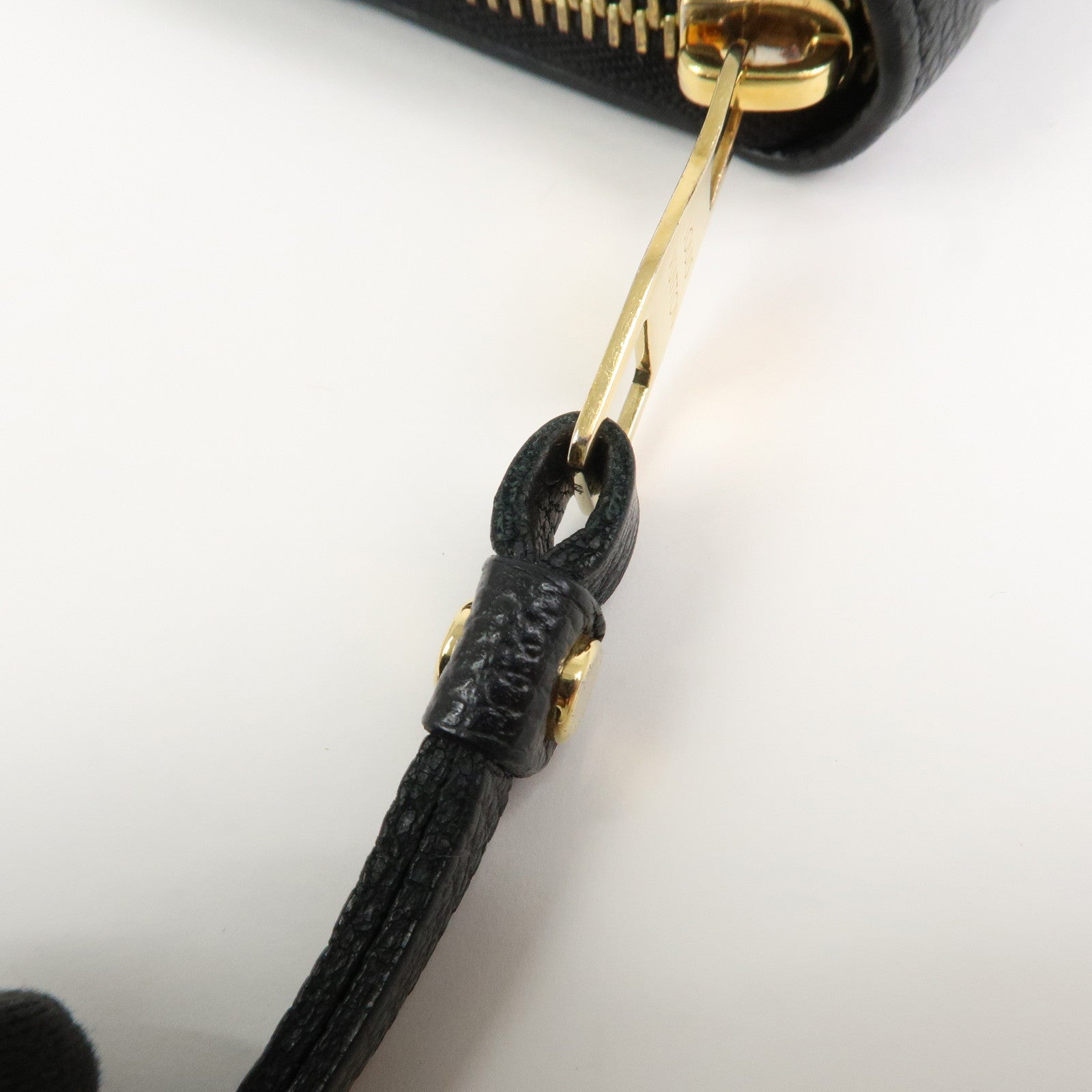 Louis Vuitton Monogram Empreinte Leather Round Zippy Wallet M61864