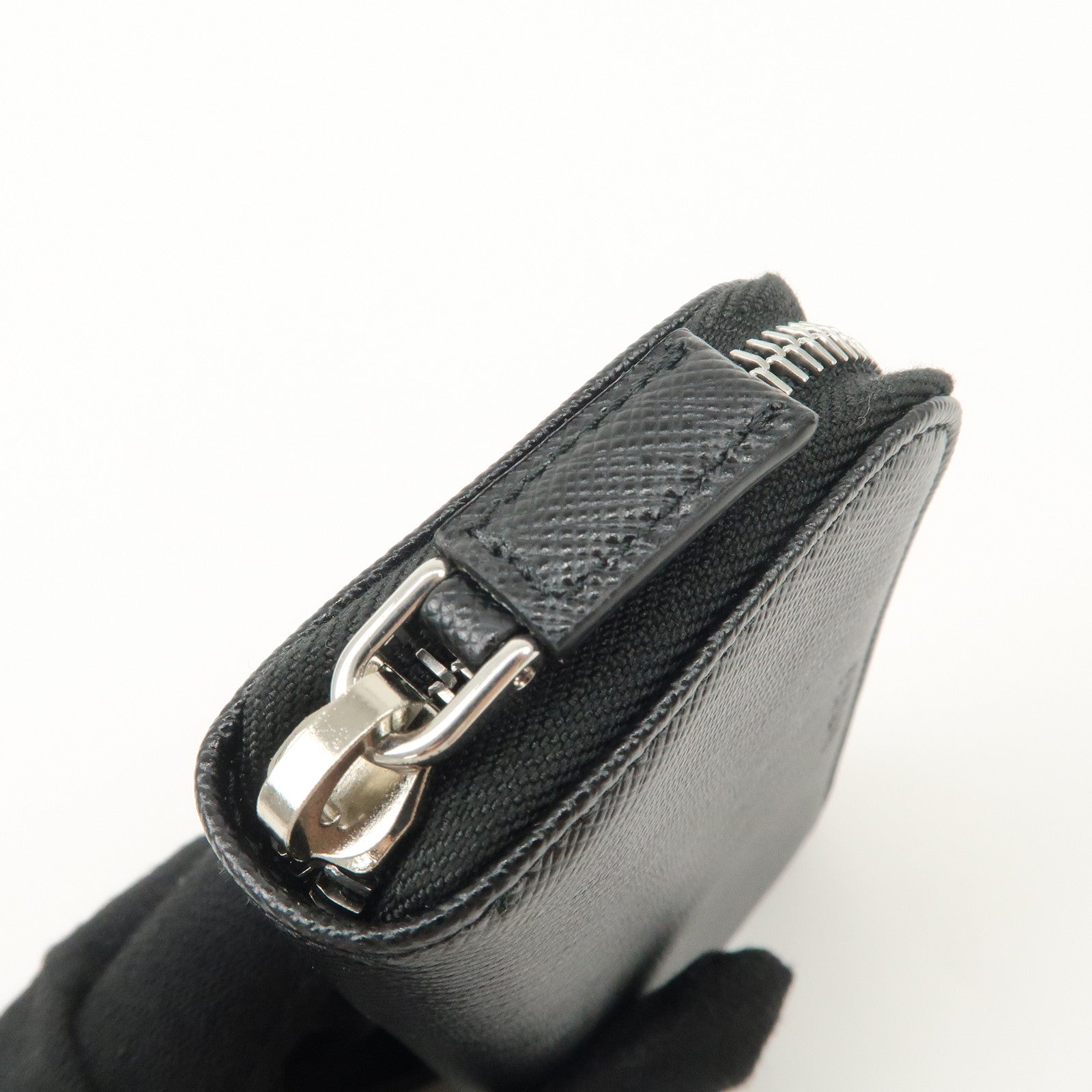 PRADA Saffiano Leather Round Zippy Key Case Black 2PG604 Used