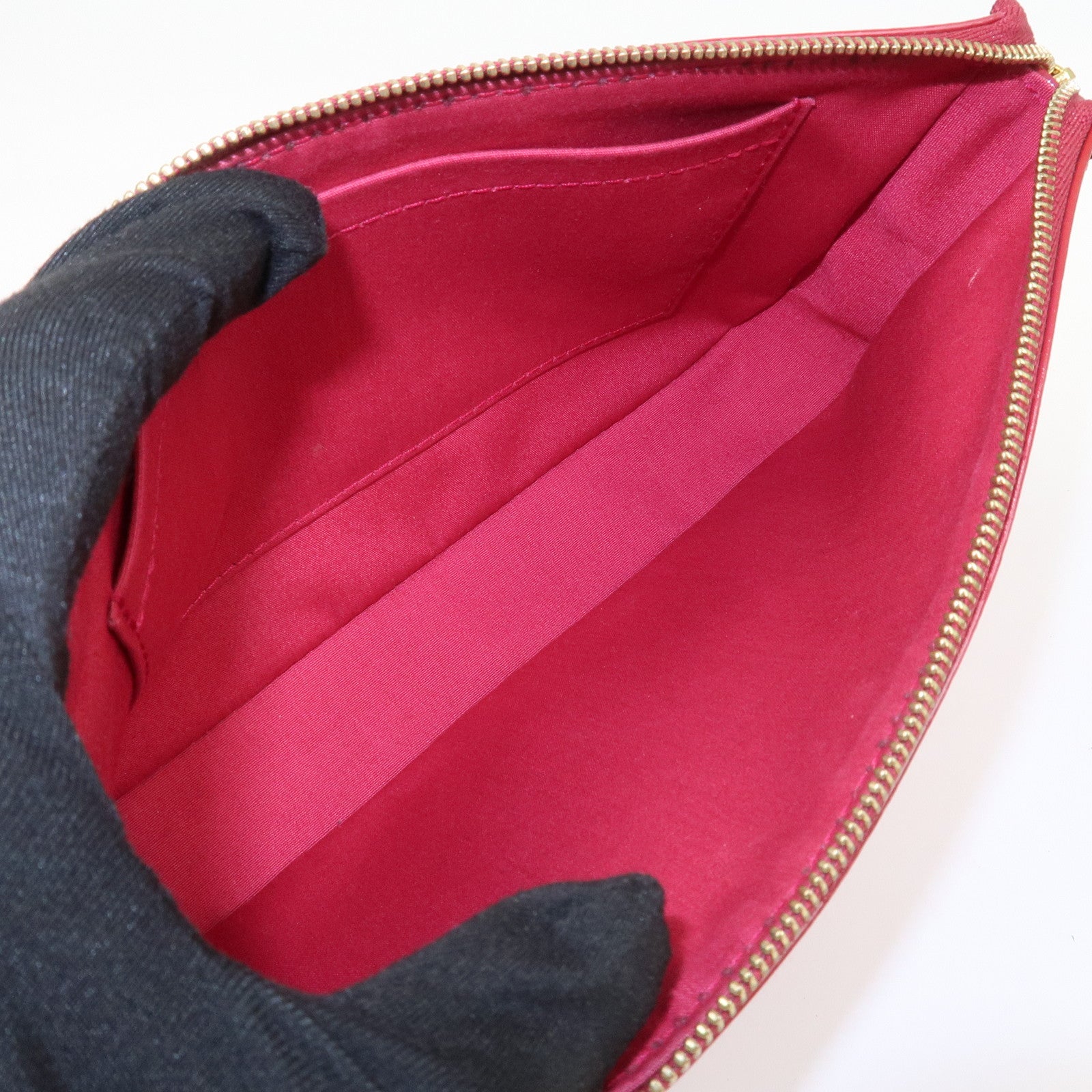 Louis Vuitton Monogram Vernis Pochette Accessoires Pouch M91574