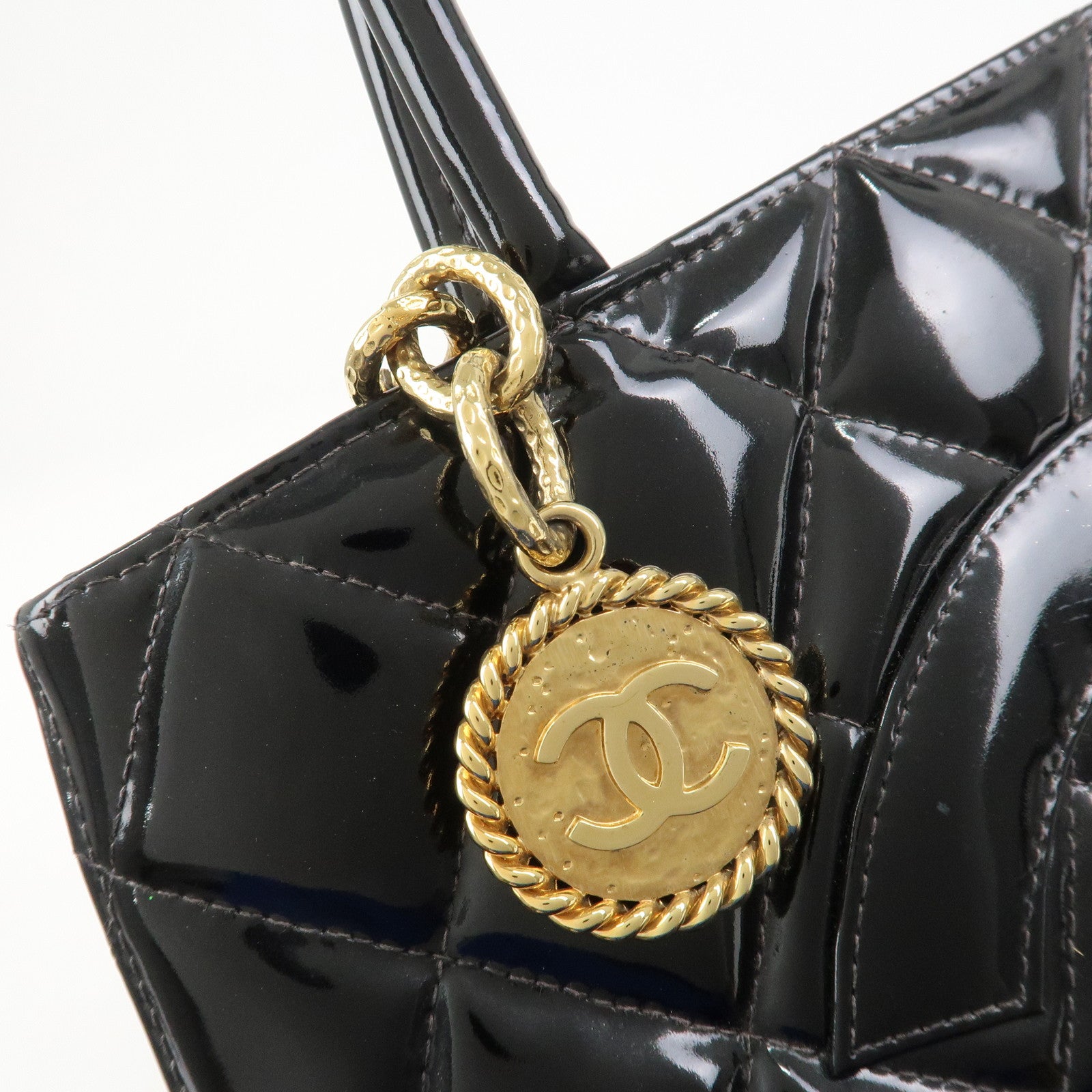 CHANEL Matelasse Patent Leather Medalion Tote Bag Black A01804