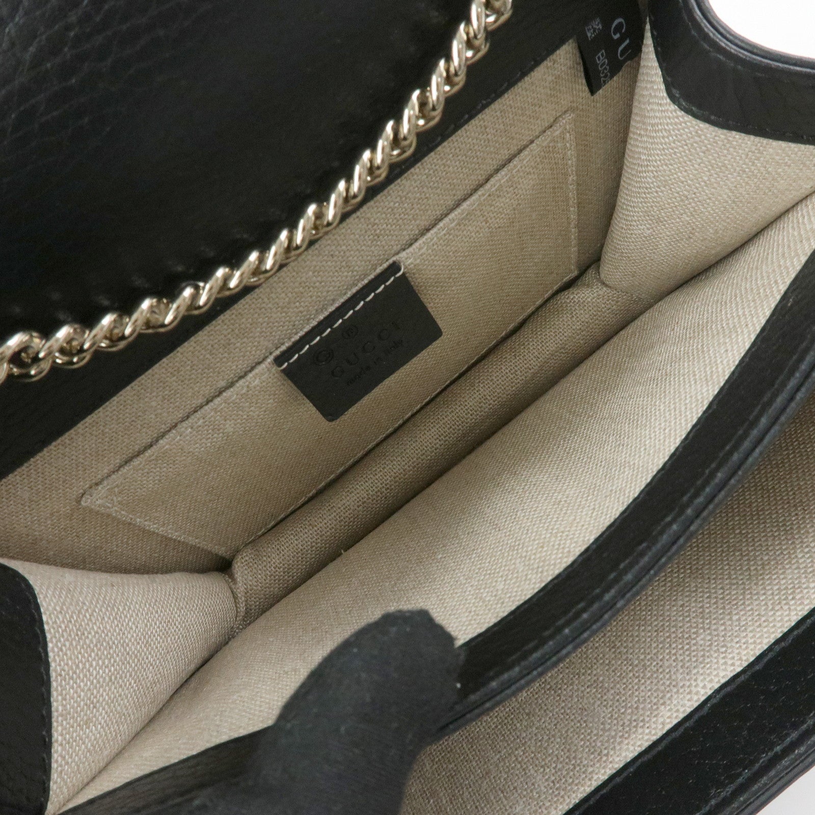 GUCCI Interlocking G Leather Chain Flap Shoulder Bag Black 510304
