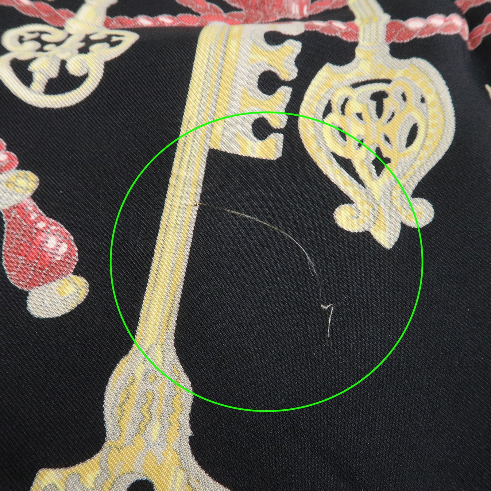 HERMES Carre 90 Silk 100% Scarf LES CLES THE KEYS RARE Black Gold Used