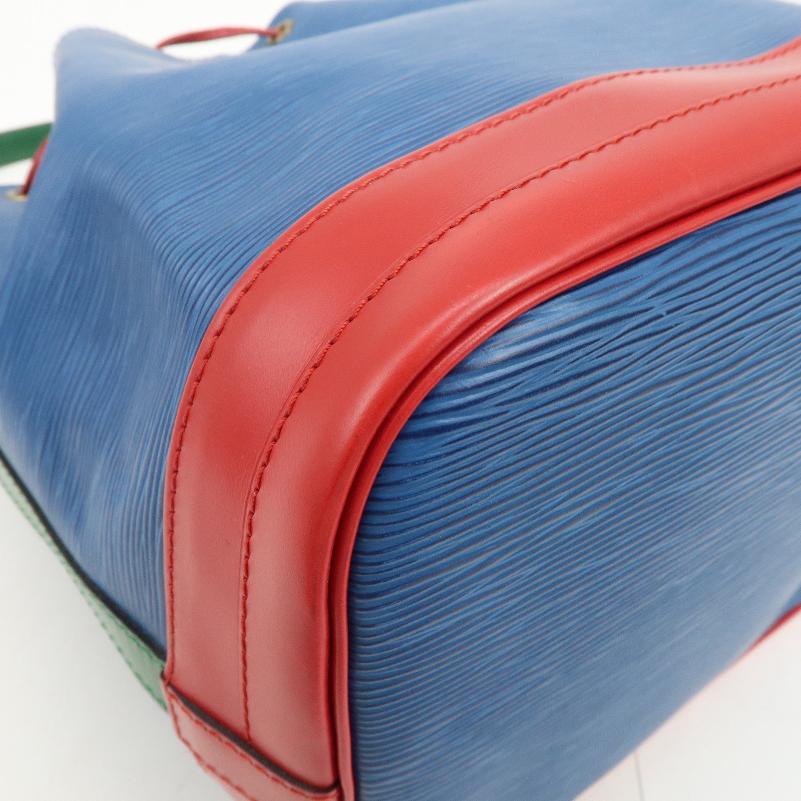 Louis Vuitton Epi Noe Tricolor Shoulder Bag Blue Green Red M44082
