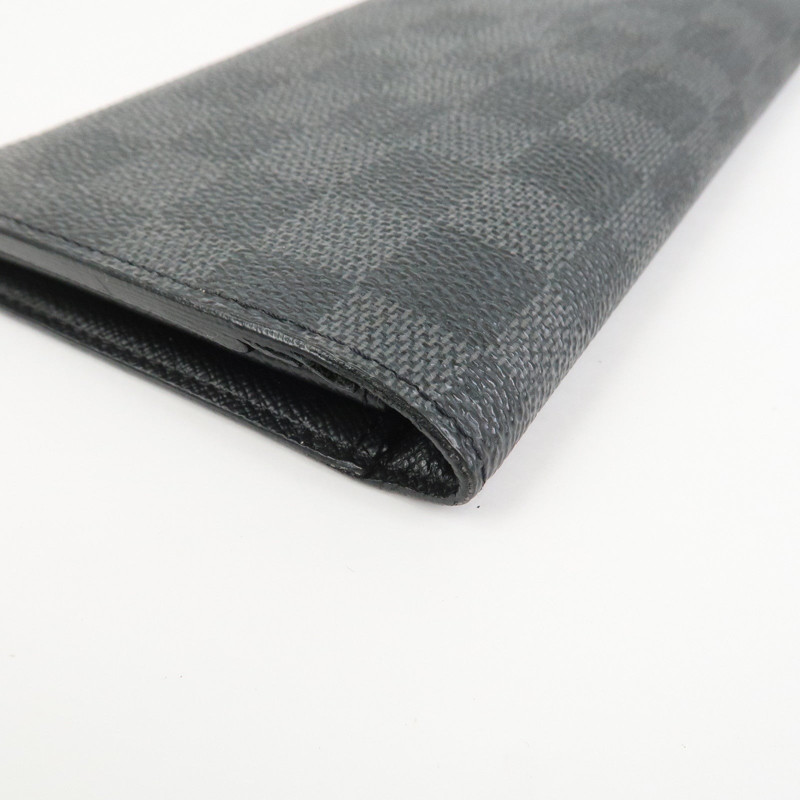 Louis Vuitton Damier Glaphite Portefeuille Brazza Wallet N62665