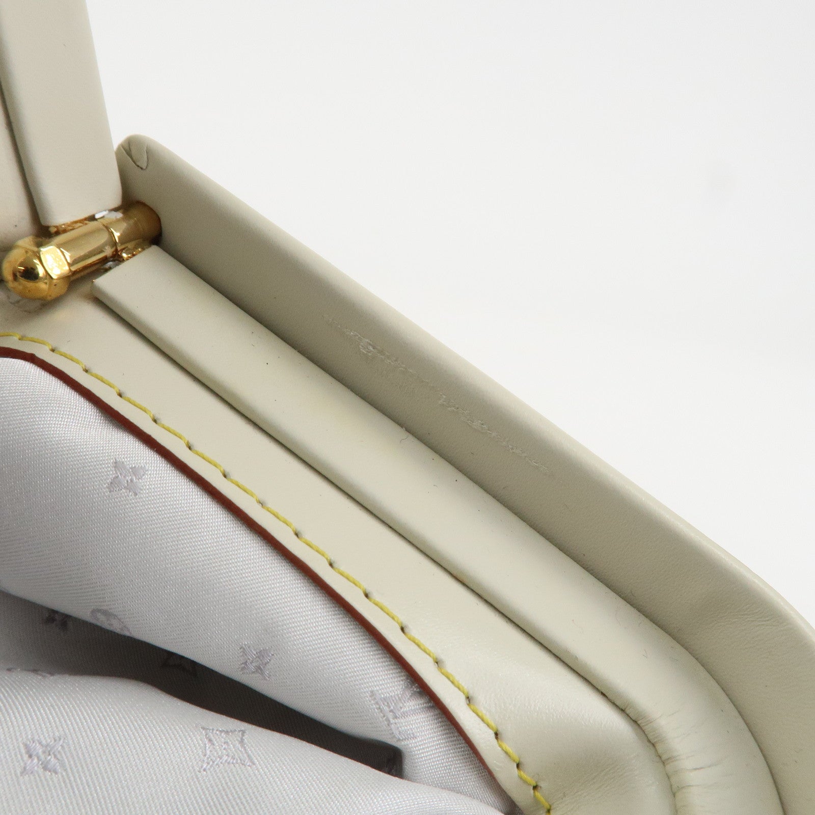 Louis Vuitton Suhari Leather PM Blanc Ivory Gold Hardware M91811 Used