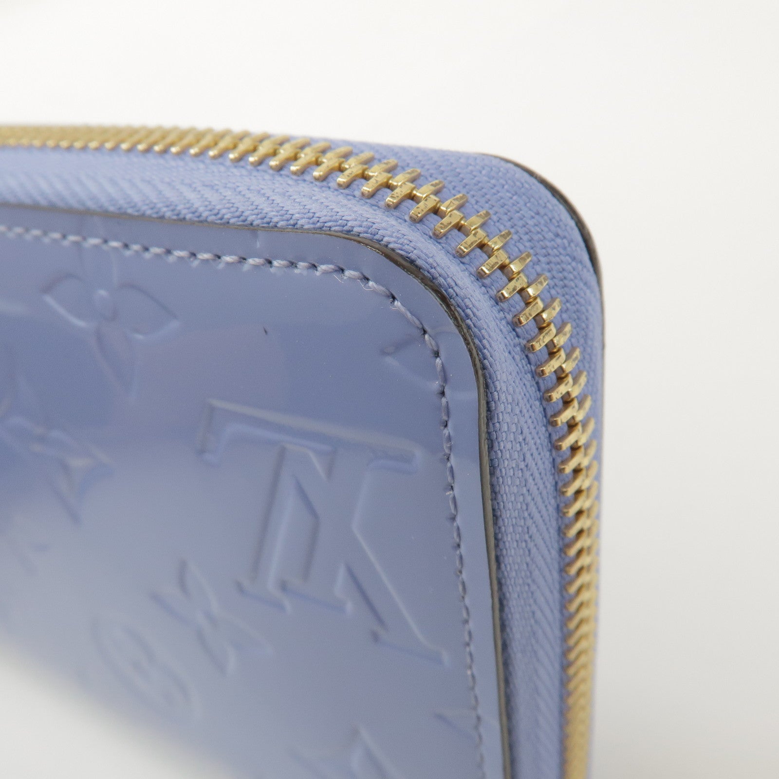 Louis Vuitton Monogram Vernis Round Zippy Wallet Lilas M90141